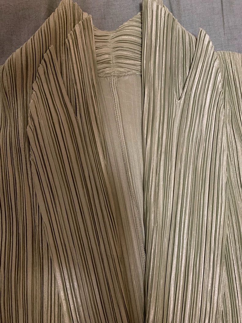 Issey Miyake Issey Miyake size:3 Green pleated cardigan Size XS / US 0-2 / IT 36-38 - 2 Thumbnail