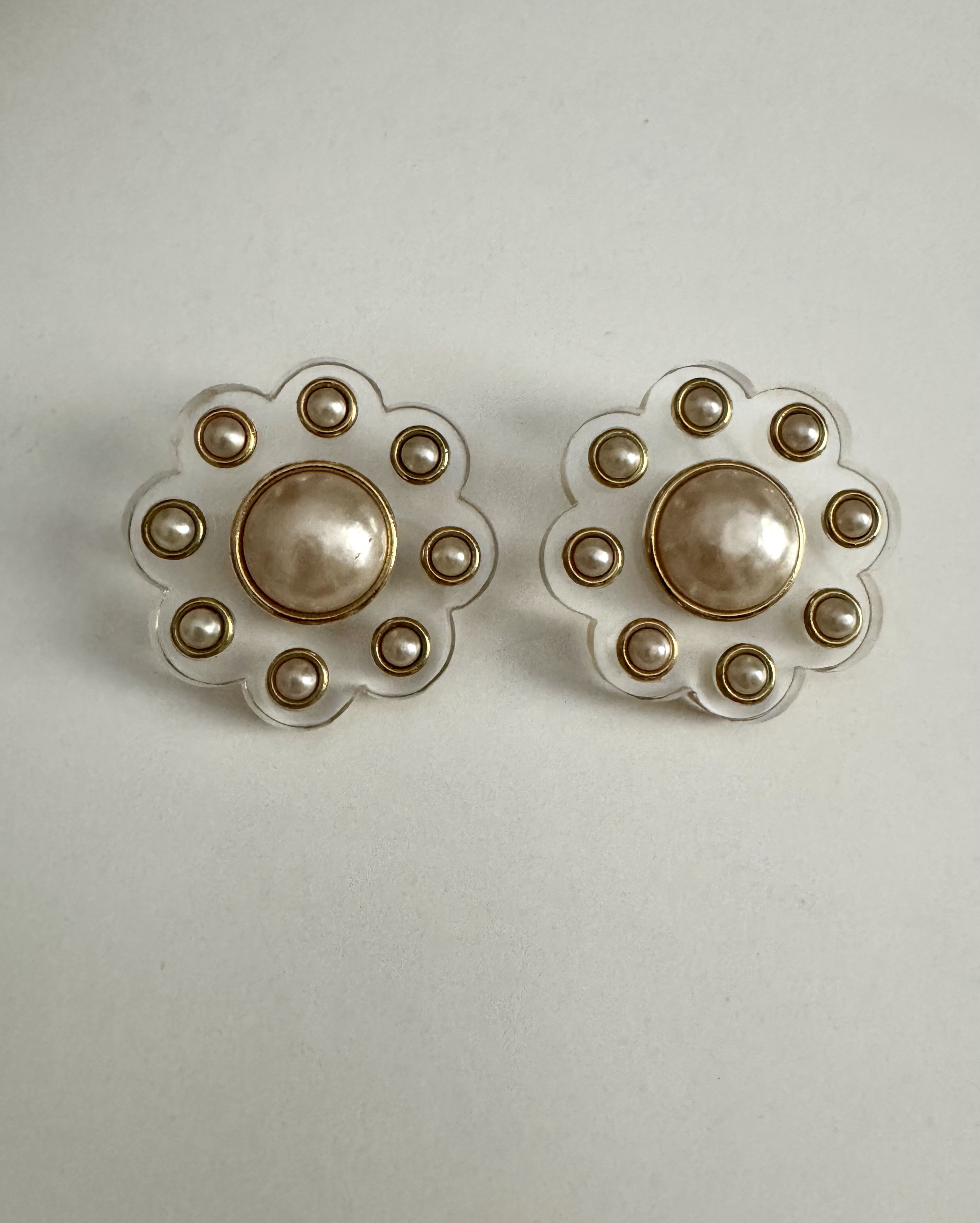 Chanel VINTAGE CHANEL EARRINGS Size ONE SIZE - 1 Thumbnail