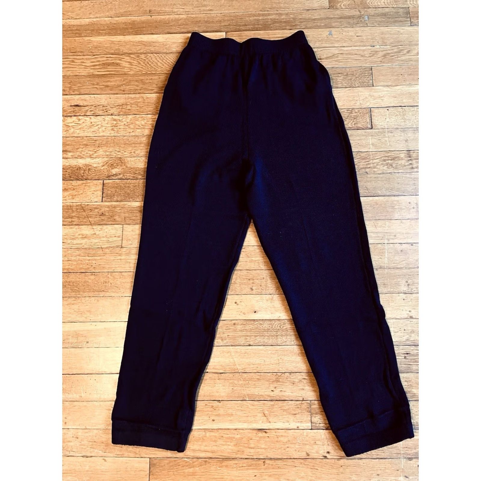St. John St. John Collection Santana Knit Stretch Pants Women’s 4 Black Dress Pants Slim Straight Waist 24" Inseam 26" Wool Pleated Burnished Size 27" / US 4 / IT 40 - 7 Thumbnail