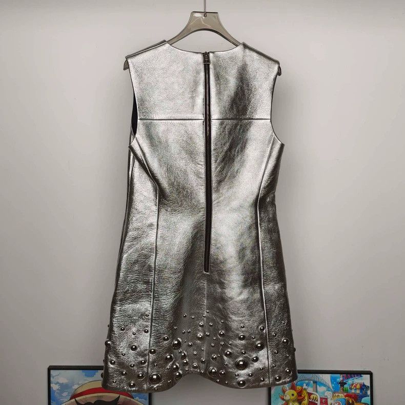 louis vuitton silver dress Emma Stone in Louis Vuitton