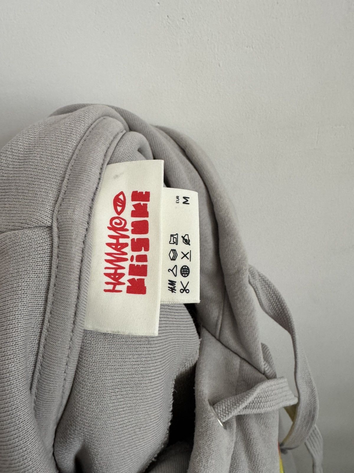 H&M H&M x Hamano Keisuke Big Logo Hoodie Size US M / EU 48-50 / 2 - 5 Thumbnail