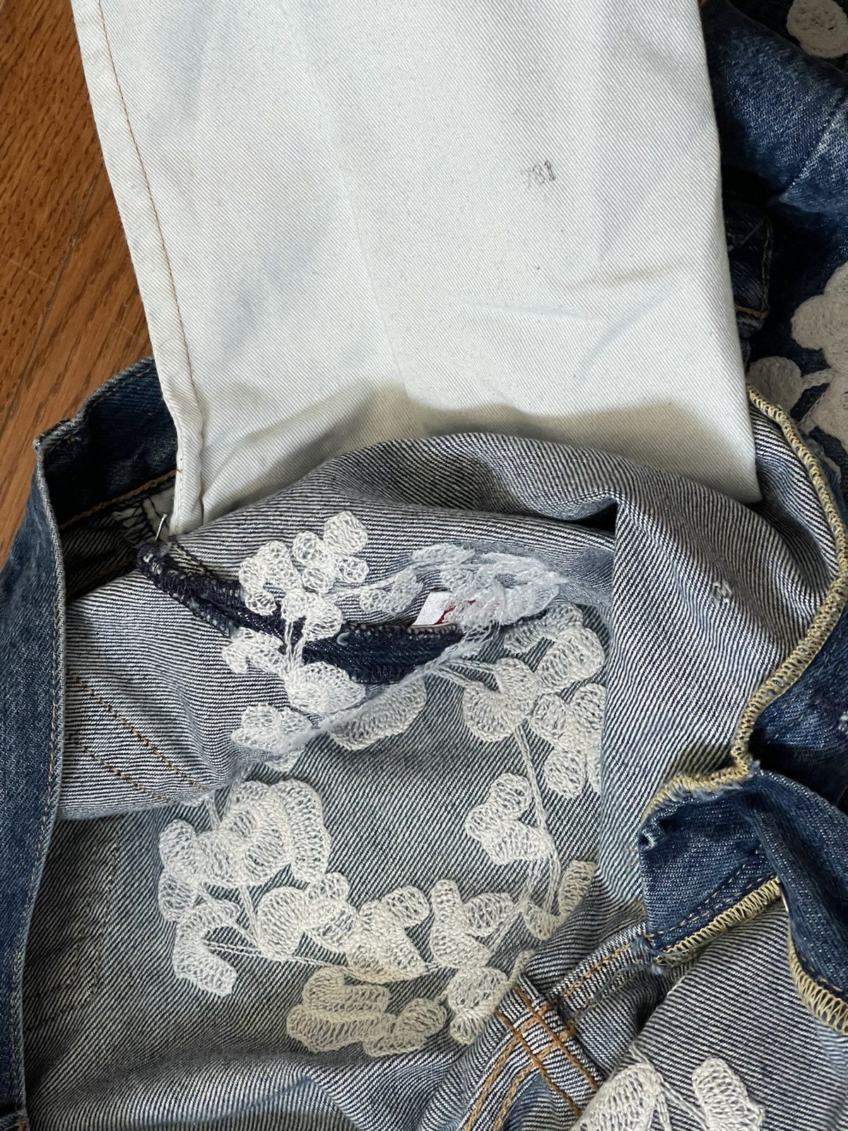 DENIM TEARS Denim Tears Levi’s Cotton Wreath Chain Stitch Jean Sz. 32 Size US 32 / EU 48 - 14 Thumbnail