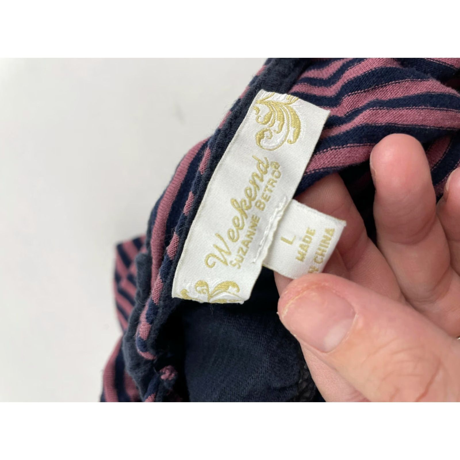 Vintage Suzanne Betro Weekend T Shirt Women's L Navy Blue Pink Striped V-neck Slv Size L / US 10 / IT 46 - 7 Thumbnail