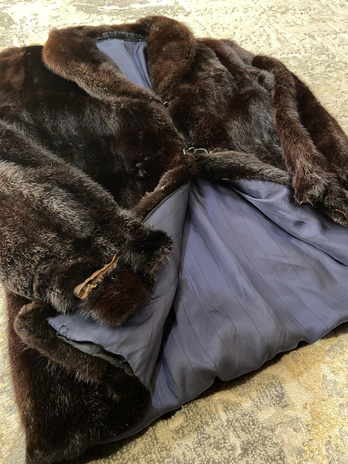 Sagafurs VINTAGE SAGAFOX FUR BLACK MINK SAGA COAT Size L / US 10 / IT 46 - 16 Thumbnail