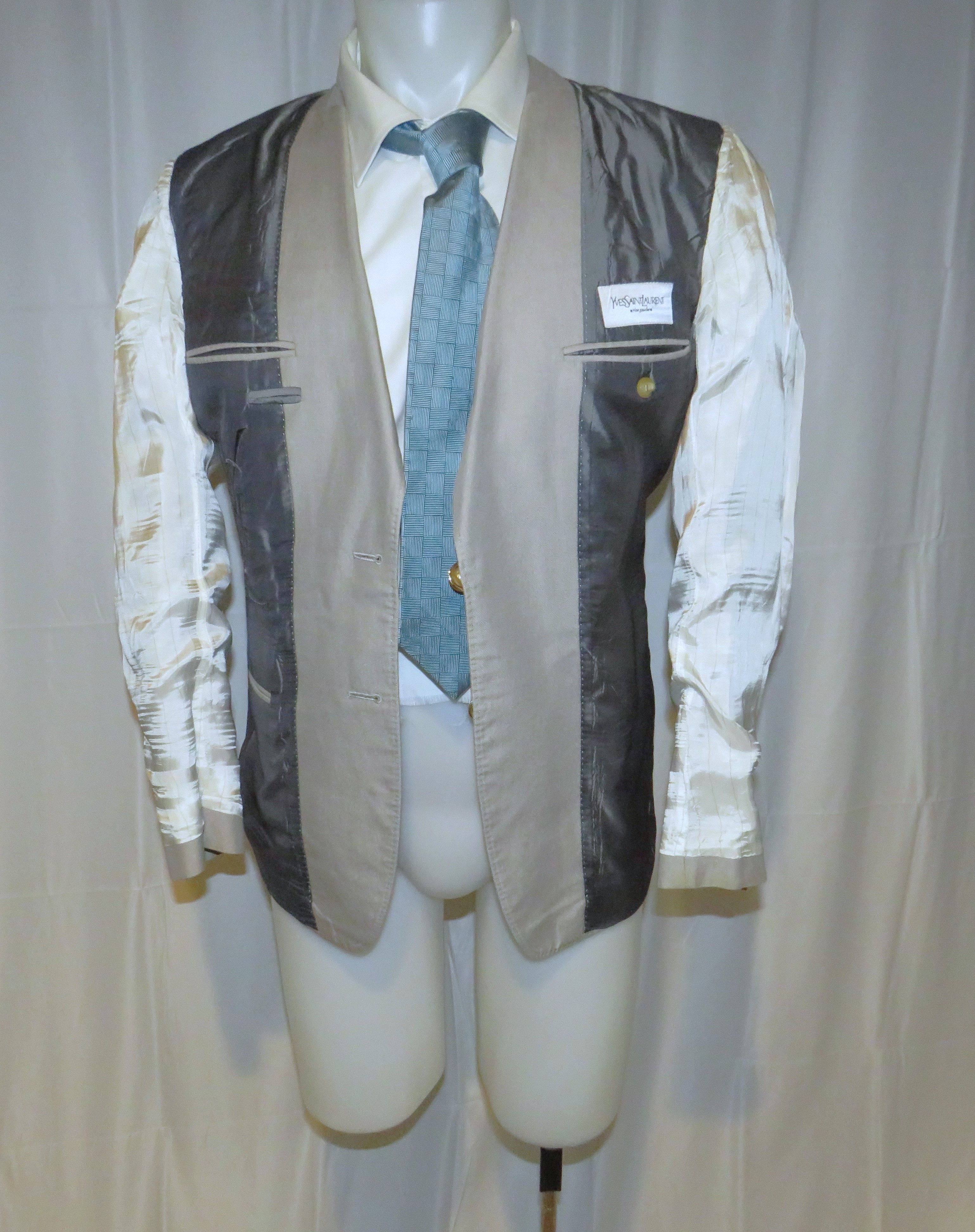 Yves Saint Laurent Beige Cotton Gold Button Two Button Suit 38R Size 38R - 15 Thumbnail