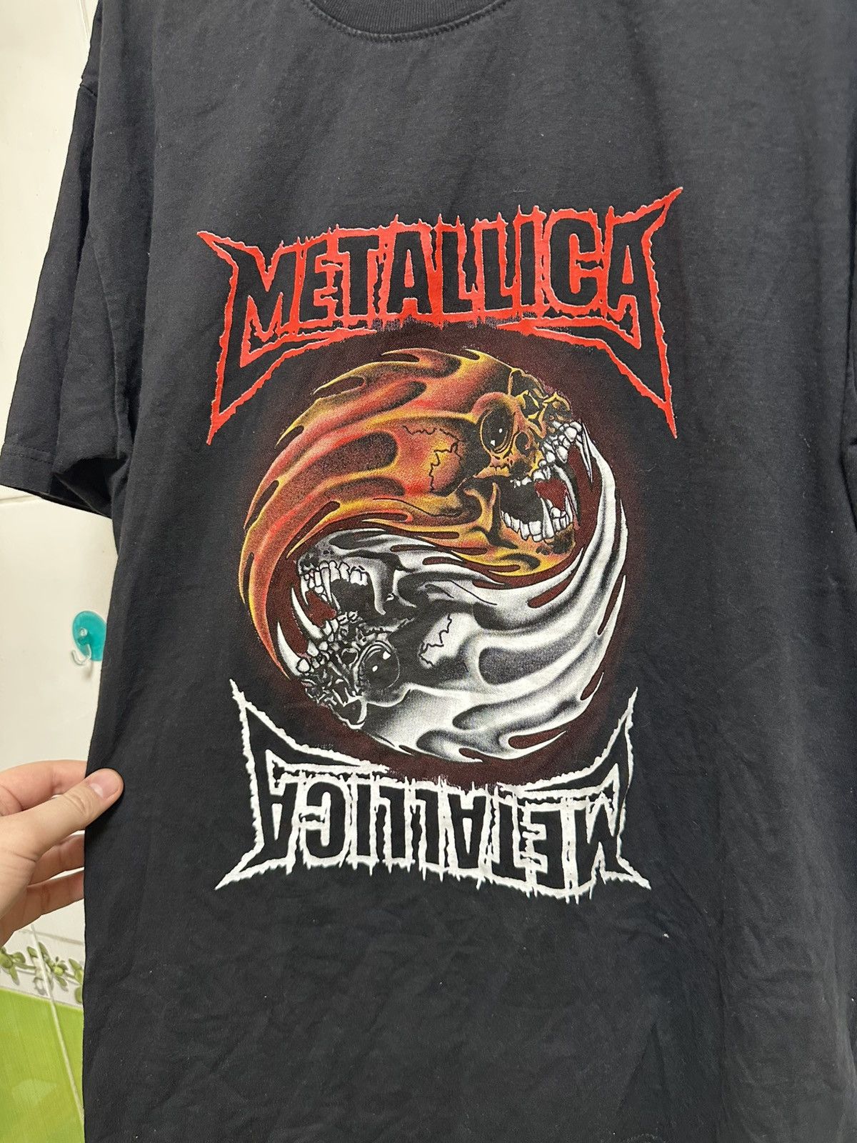 Metallica × Vintage Vintage 90s rare Metallica 'Yin Yang' Black T-shirt size XL Size US XL / EU 56 / 4 - 5 Thumbnail