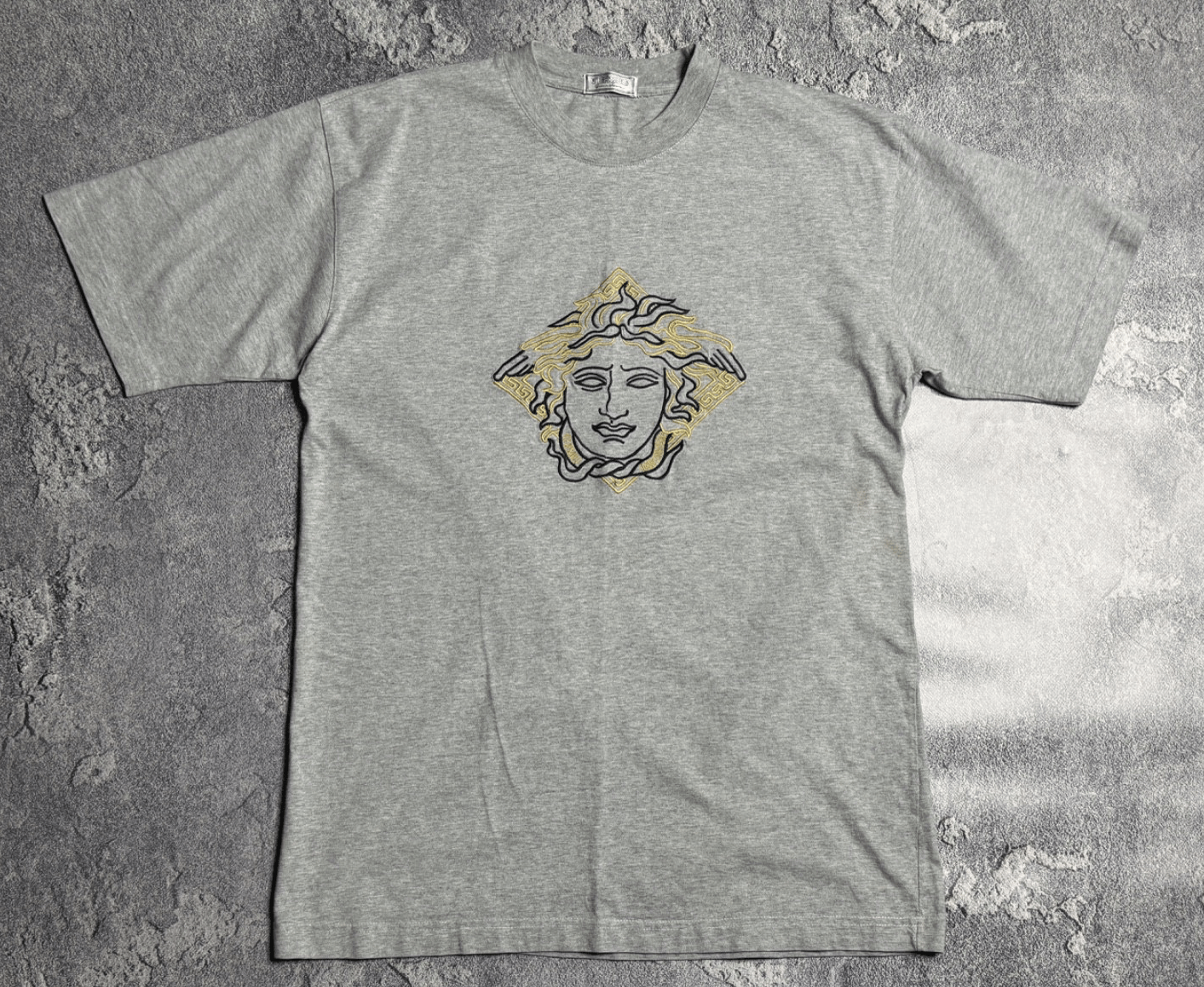 vintage Versace VERSUS men's t-shirt L