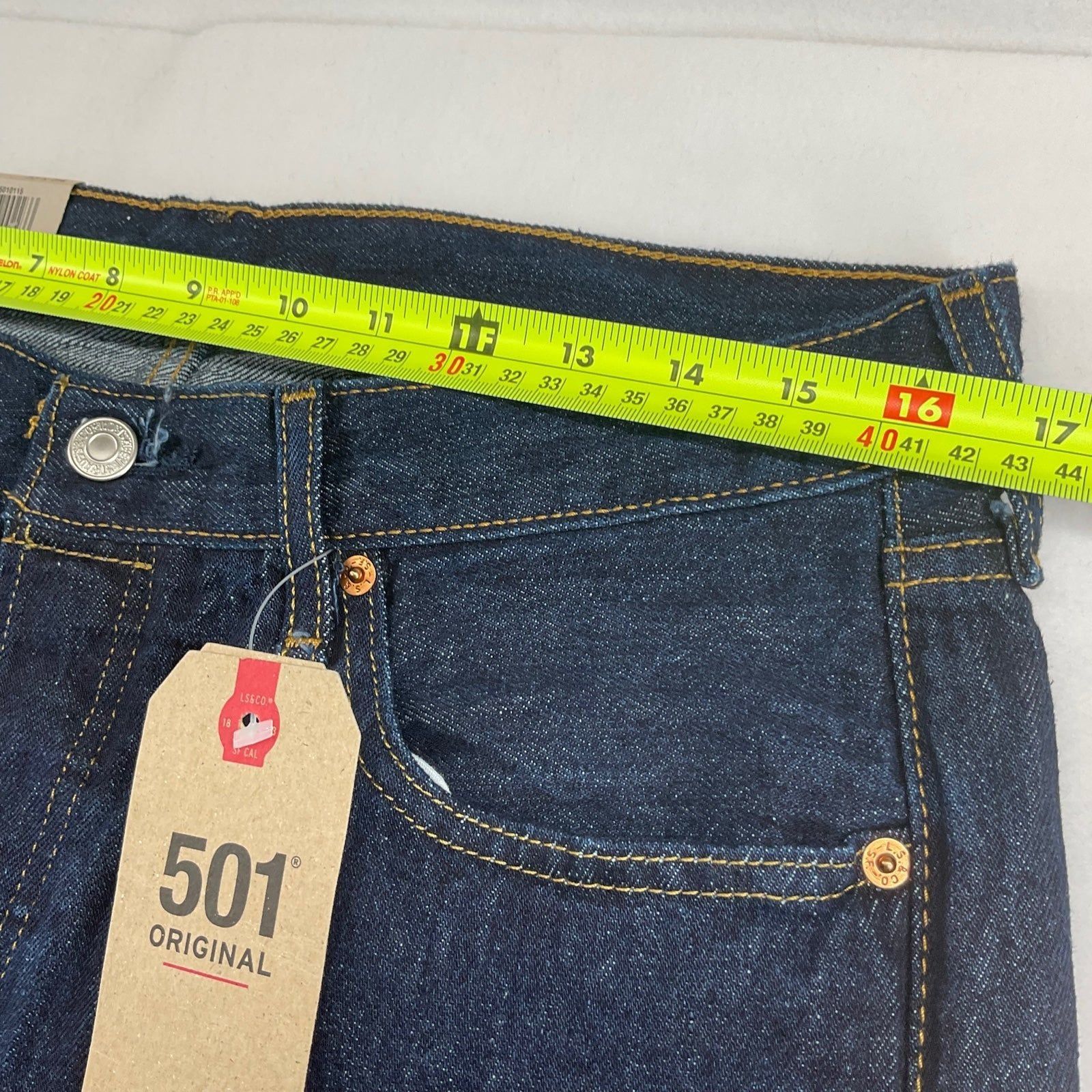Levi's NWT LEVI'S 501 Jeans Men's 33W 34L Button Fly Dark Blue PAKI Size US 33 - 3 Thumbnail