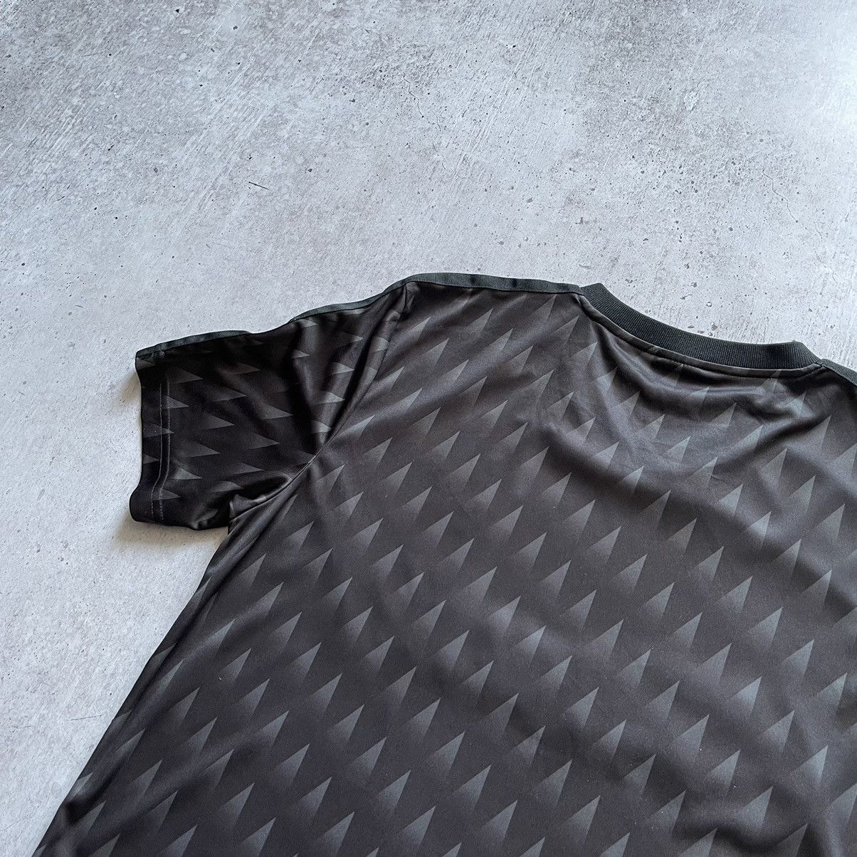 Other Vintage Liverpool Candy socer jersey size M all black Size US M / EU 48-50 / 2 - 10 Thumbnail