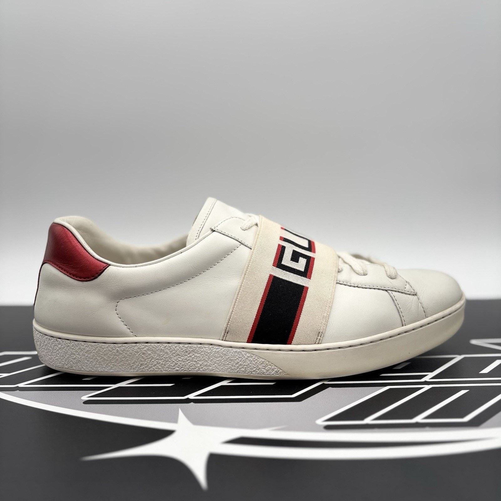 Gucci (11.5 US) - Gucci Ace Gucci Stripe ‘ White, Red ‘ Size US 11.5 / EU 44-45 - 2 Thumbnail