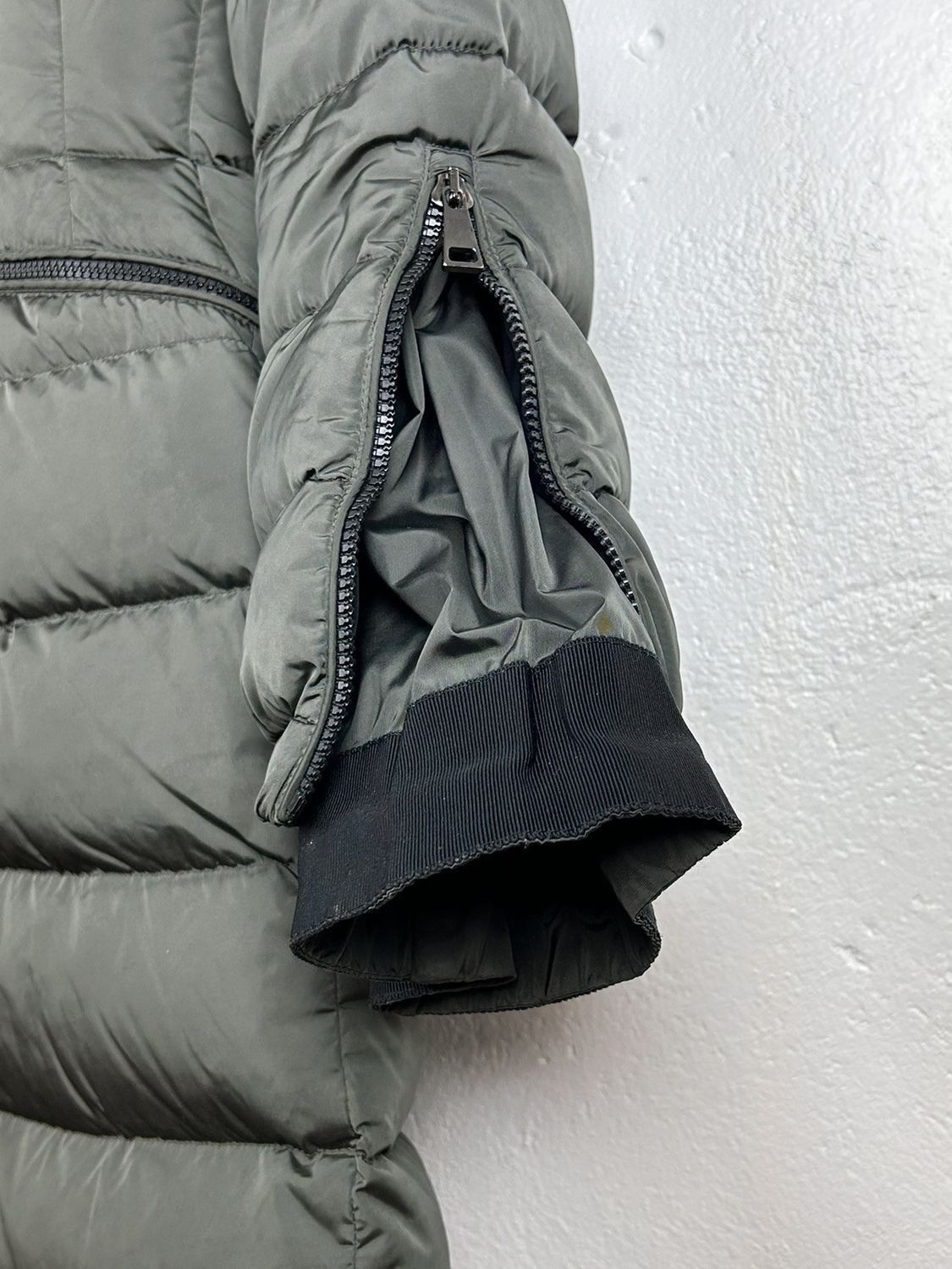 Moncler Moncler Betulong Giubbotto Puffer Parka Down Jacket In Green Size M / US 6-8 / IT 42-44 - 7 Thumbnail
