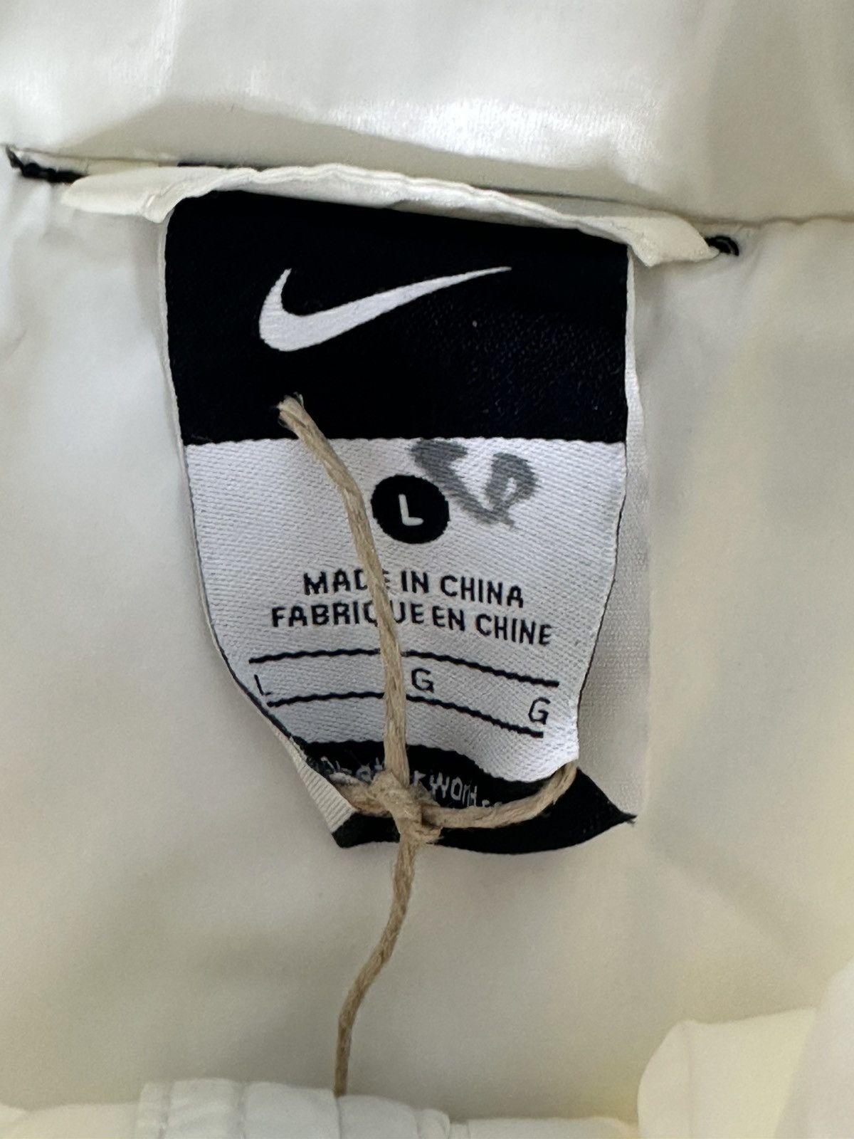 Nike NIKE Vest White and Grey Size US L / EU 52-54 / 3 - 4 Thumbnail