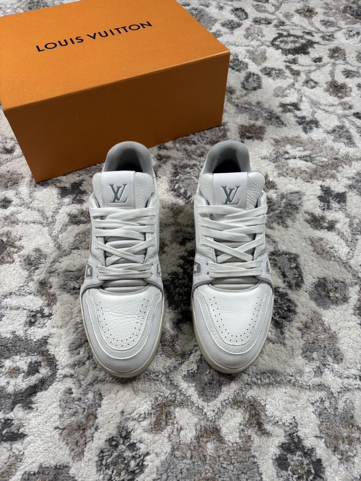 Louis Vuitton Louis Vuitton 1954 Trainers Size US 9 / EU 42 - 2 Thumbnail