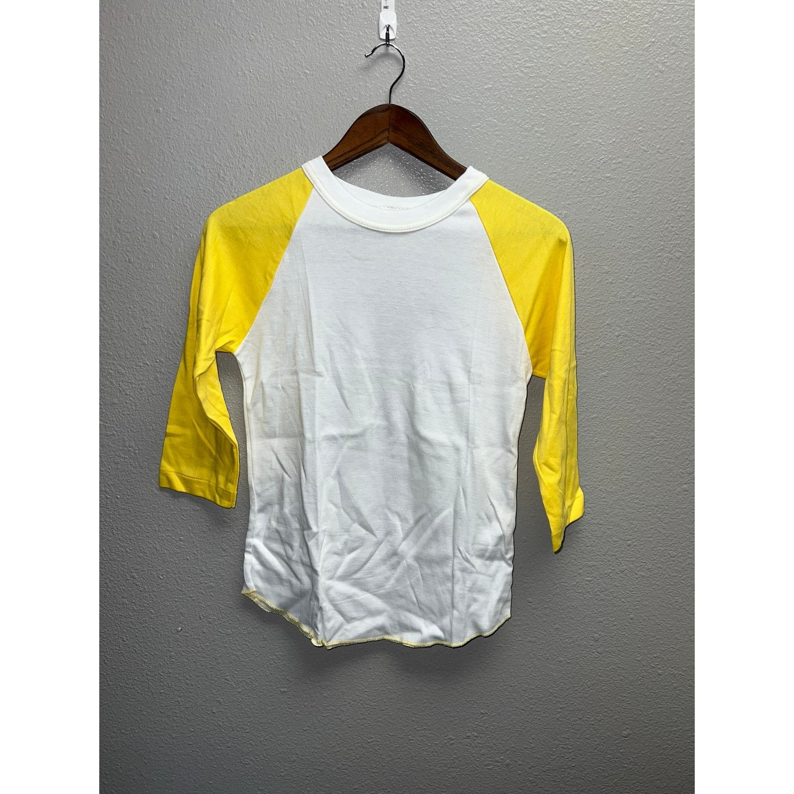 Vintage Women's 80s Lucky Star White Yellow Raglan Shirt Blank Top Size M / US 6-8 / IT 42-44 - 1 Thumbnail