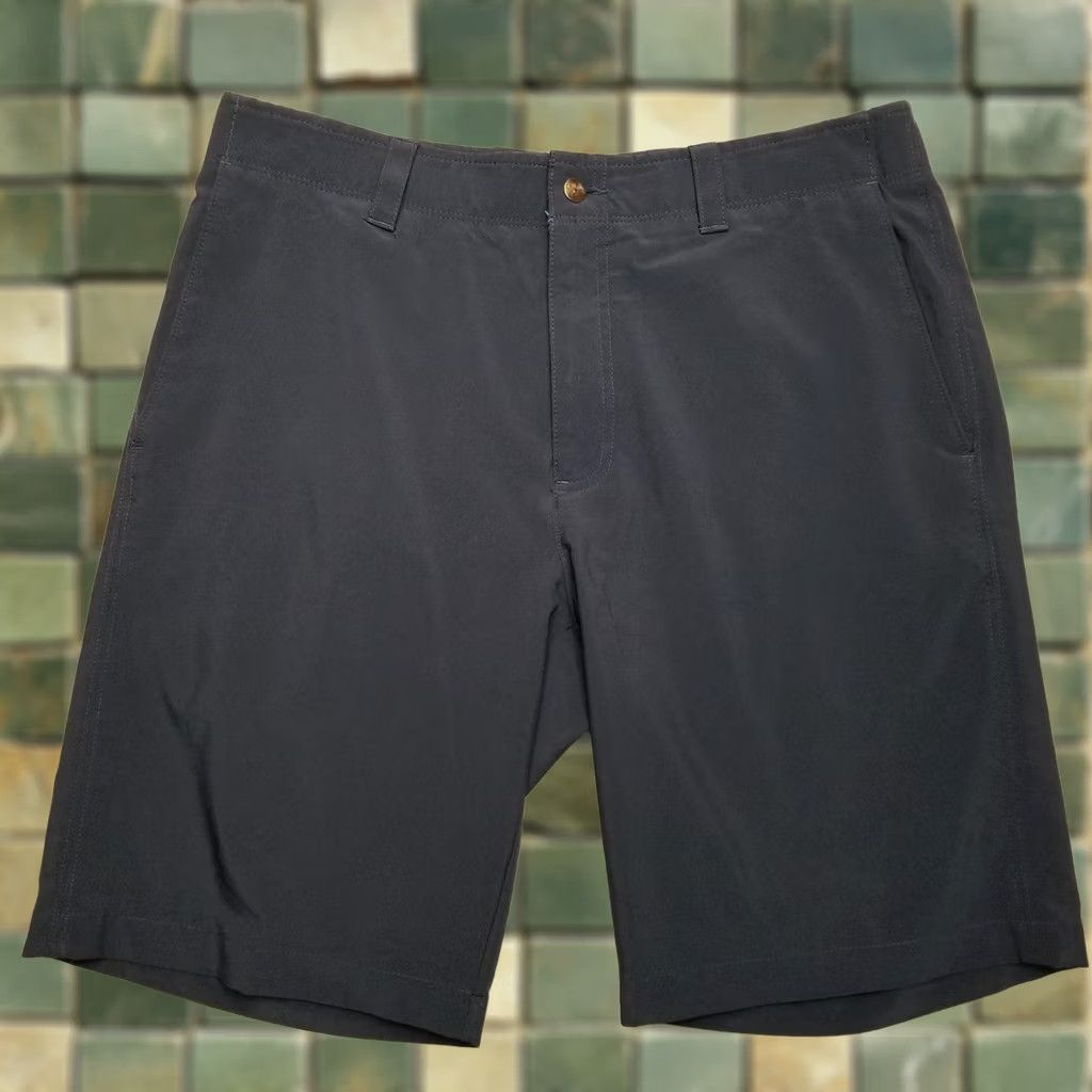 Callaway Callaway Shorts Mens 34x10 Black Flat Front Chino Polyester Performance Golf Casual Belt Loops Pockets Slash Pocket Size US 34 / EU 50 - 1 Thumbnail