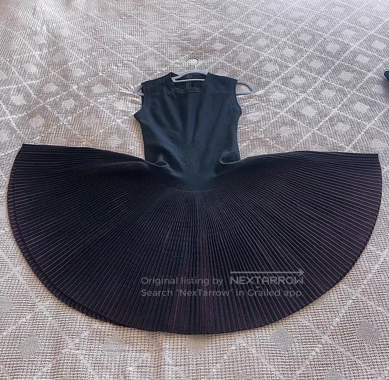 Alaia Alaia Extra Large Skirt Pleated Dress Size M / US 6-8 / IT 42-44 - 2 Thumbnail