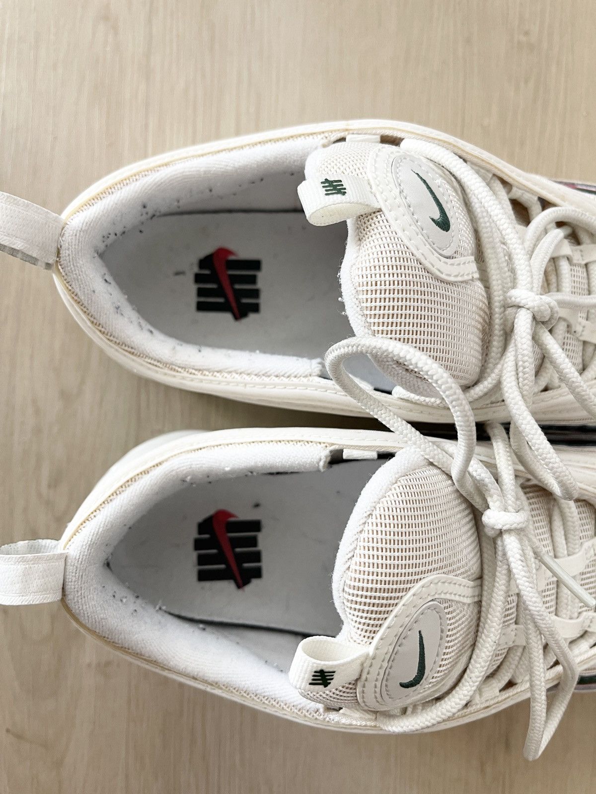Nike × Undefeated Nike UNDEFEATED air max 97 Gucci edition white cream Size US 9 / EU 42 - 7 Thumbnail