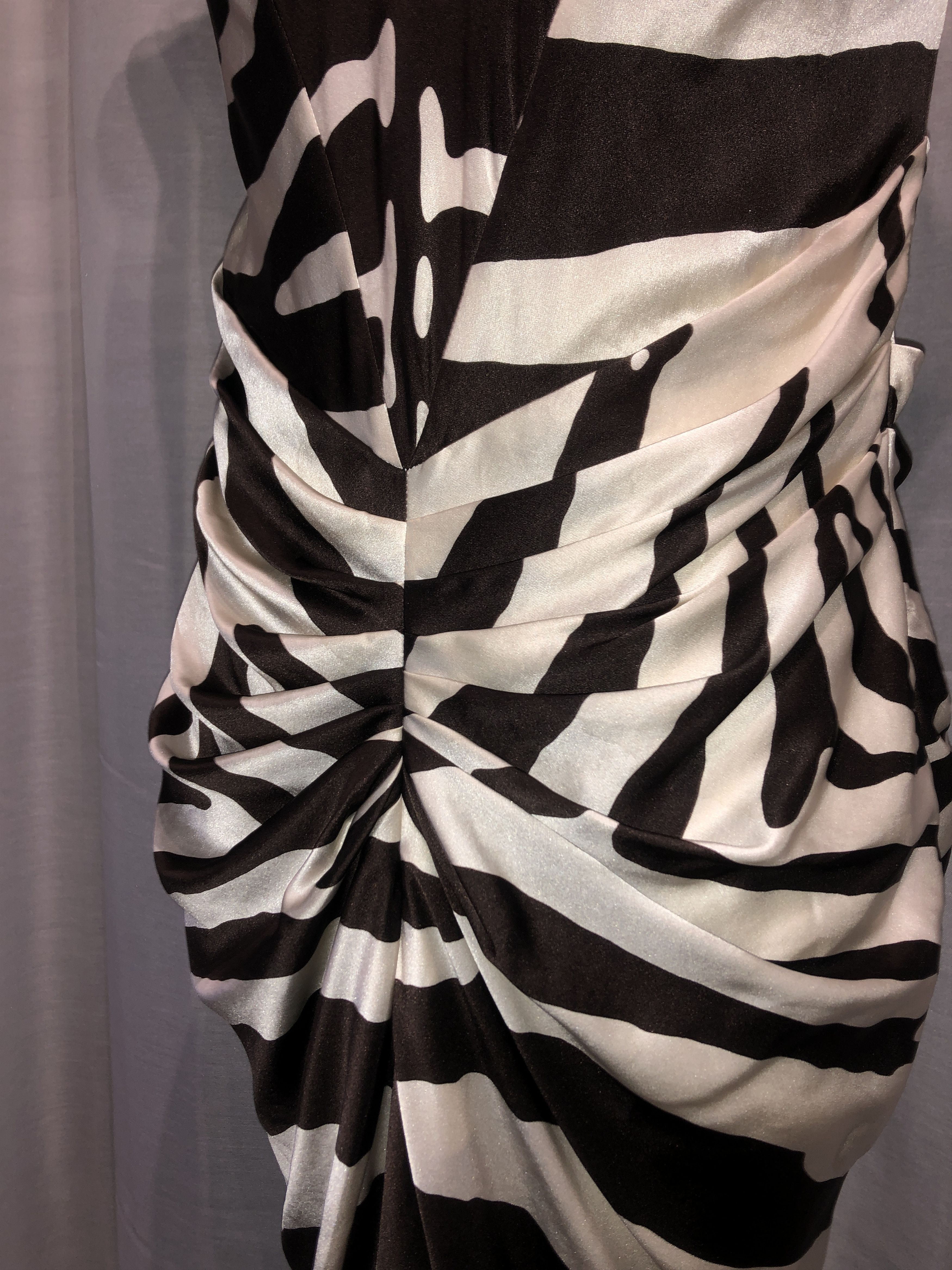 Dior S/S 2009 Zebra Print Silk Dress Size M / US 6-8 / IT 42-44 - 8 Thumbnail