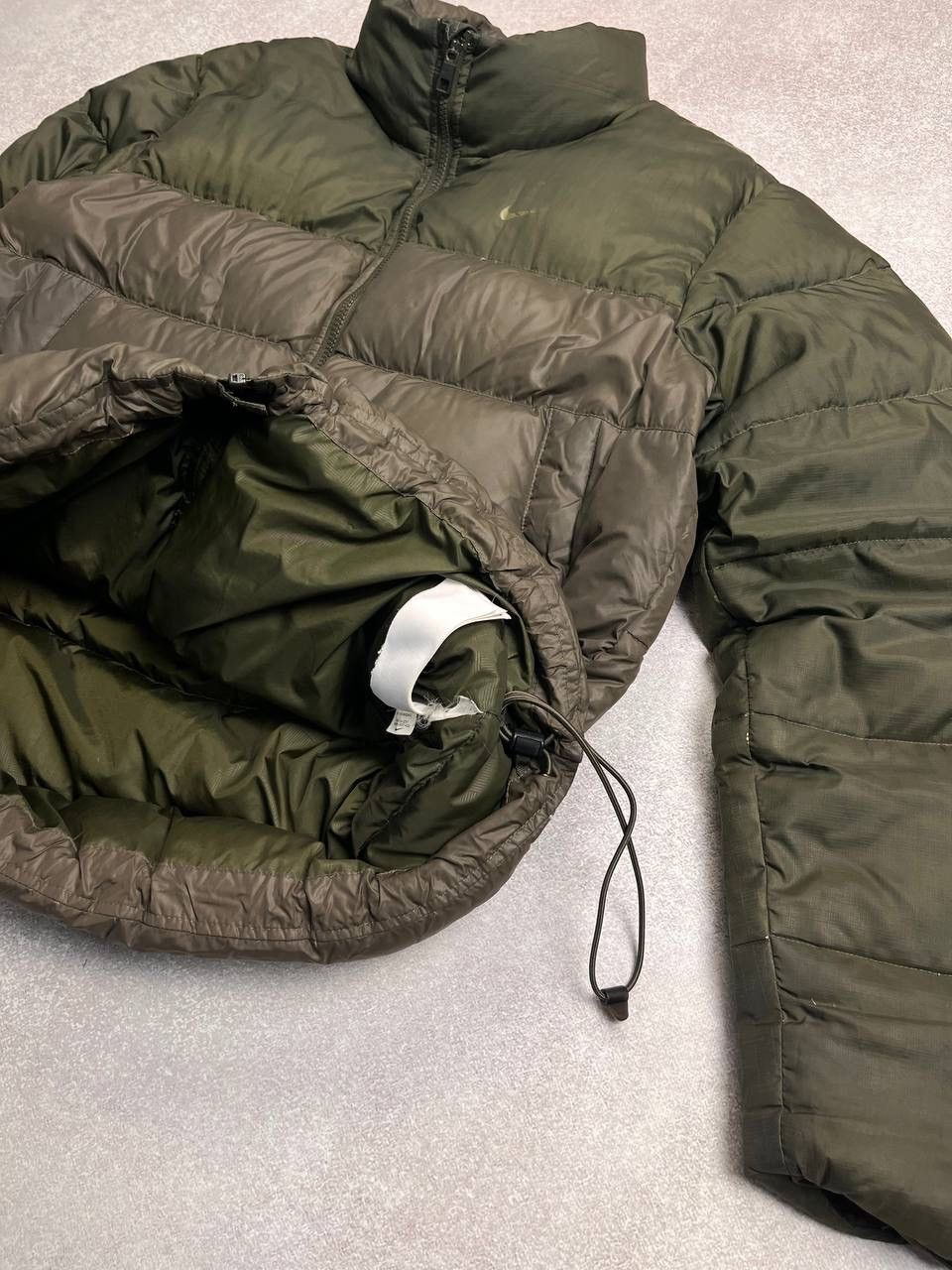 Nike Vintage Nike Swoosh Nylon Down Winter Puffer Jacket L Size US L / EU 52-54 / 3 - 6 Thumbnail