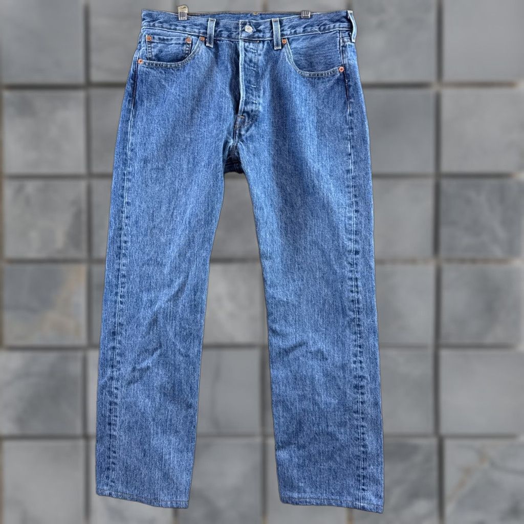 Levi's Levi's 501 Jeans Men 34x30 Denim Straight Button Fly Classic 5-Pocket Blue Denim Pant Regular Size Mens Size US 34 / EU 50 - 1 Thumbnail