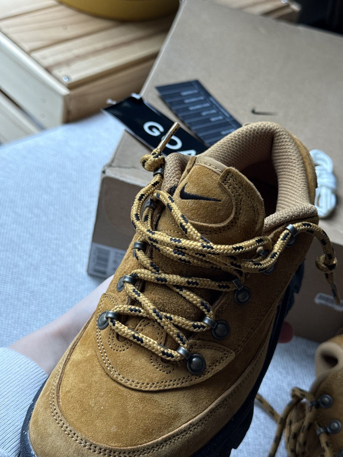 Nike Nike Womens Lahar Low Wheat Size US 6 / IT 36 - 5 Thumbnail