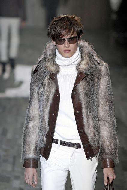 Gucci F/W 2007 RUNWAY WOMEN'S VARIATION OPOSSUM FUR LEATHER JACKET Size XS / US 0-2 / IT 36-38 - 2 Thumbnail
