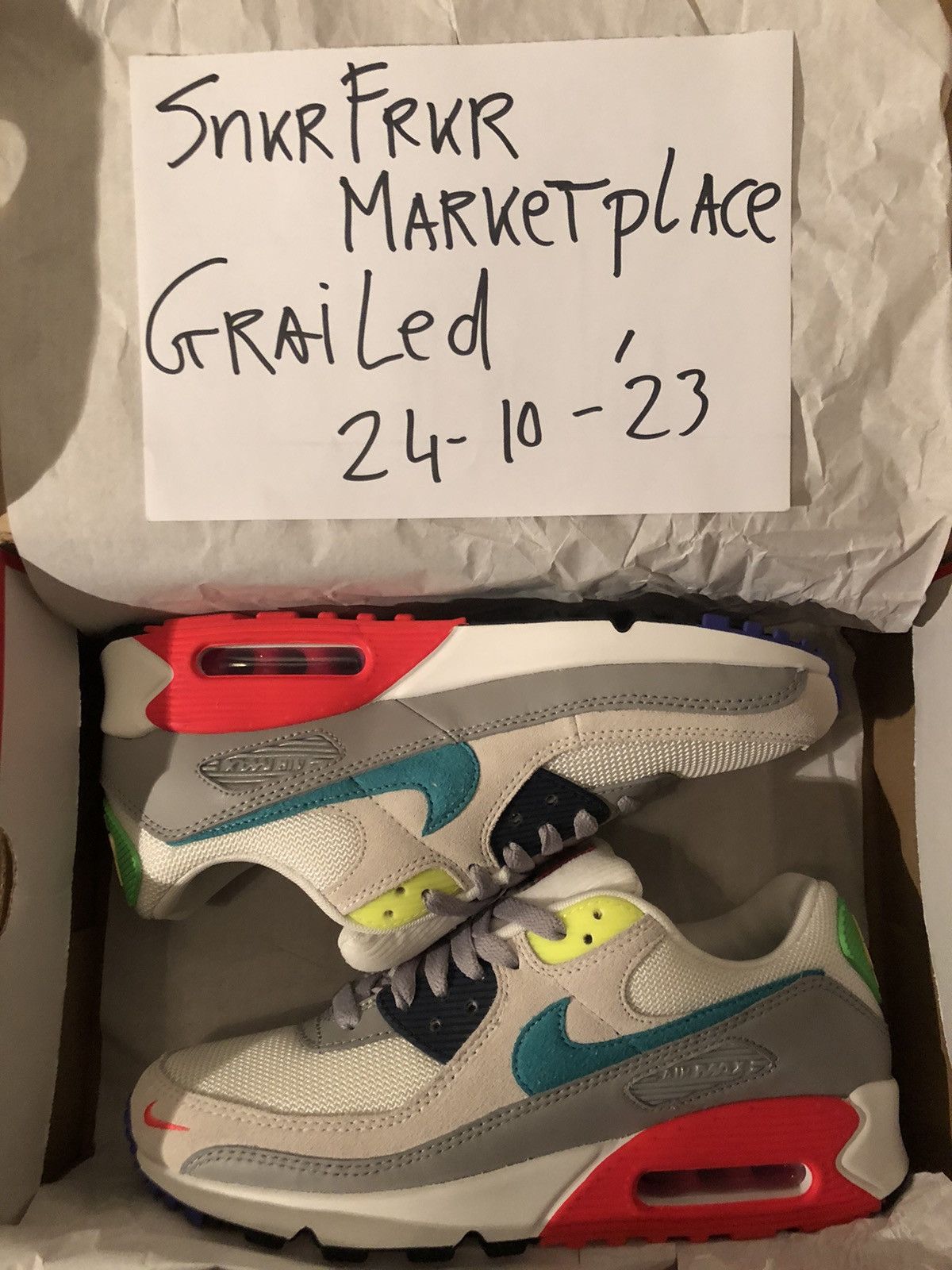 Wmns Nike Air Max 90 SE 'Evolution of Icons' DD1500-001 US10