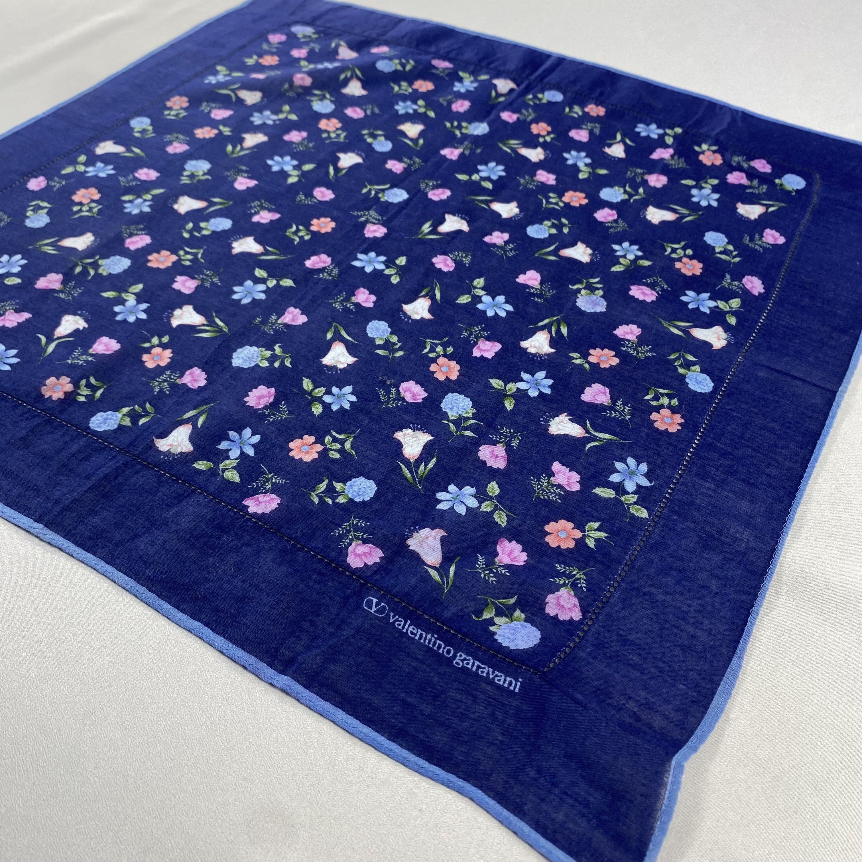 Valentino × Vintage Valentino Garavani Bandana/ Handkerchief / Neckerchief-P869 Size ONE SIZE - 2 Thumbnail