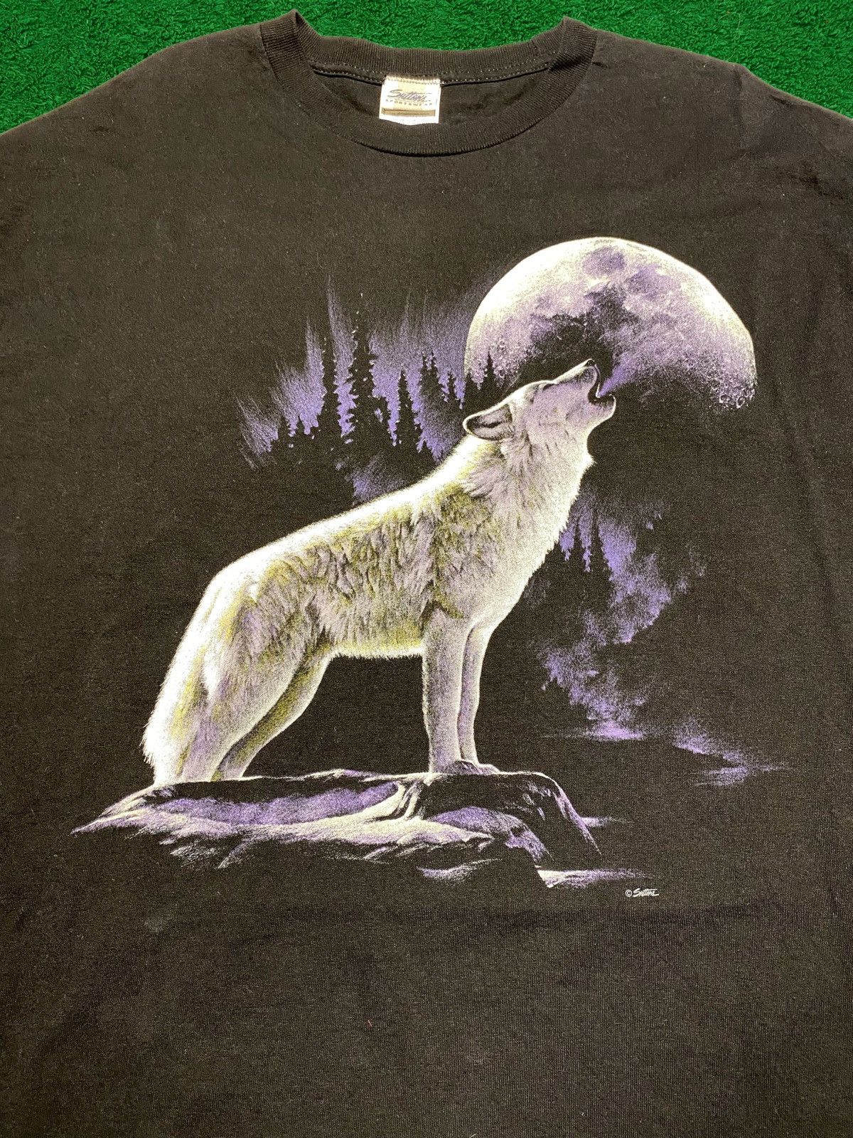 Vintage Vintage 90’s Howling Wolf Tee (XL) Size US XL / EU 56 / 4 - 2 Thumbnail