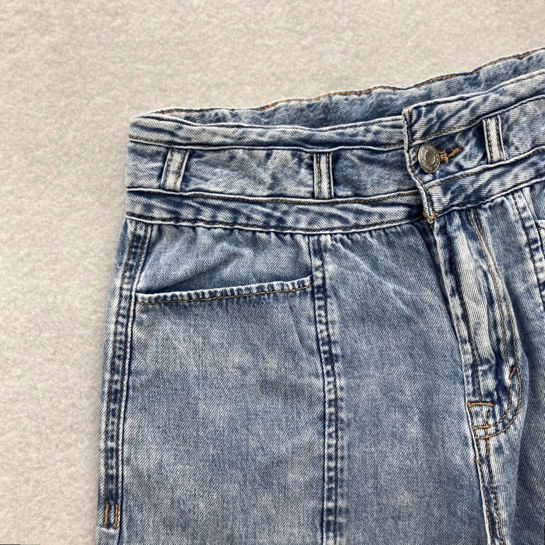 Vintage Kensie Jeans The Kaya High Rise Wide Leg Ankle Womens 4 27 Light Wash Cropped Light Wash Denim Cropped Wide-Leg Jeans 4/27 Womens Size 27" / US 4 / IT 40 - 3 Thumbnail