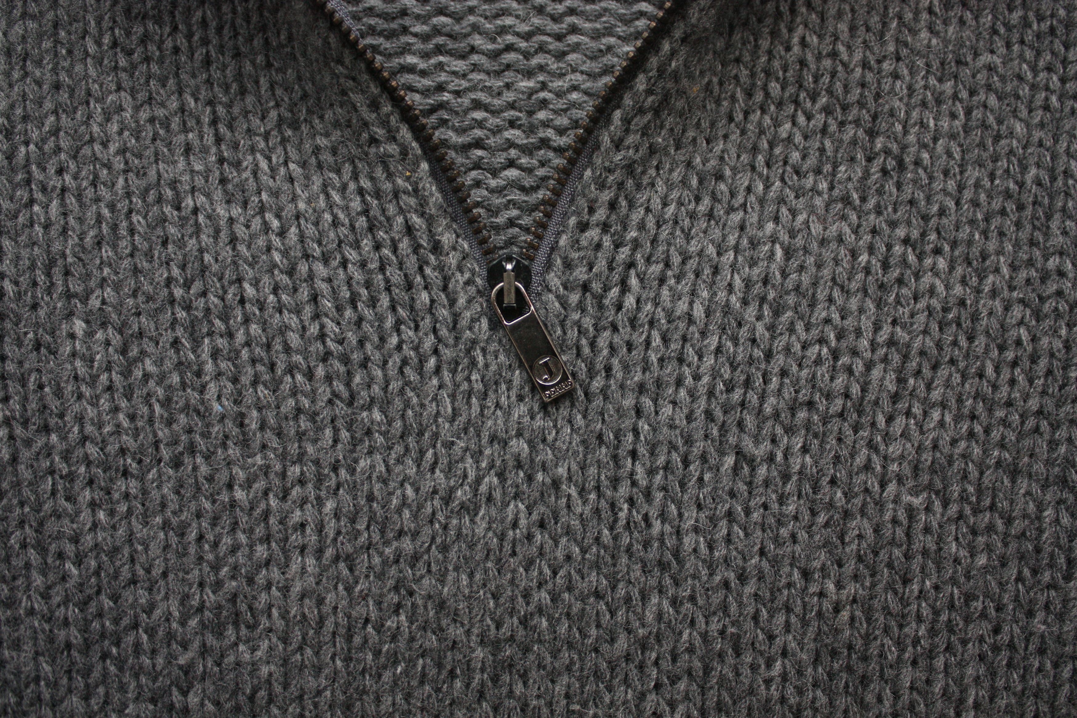 GF Ferre Gianfranco Ferre Jeans Wool Blend Grey Knitted Pullover L Size US L / EU 52-54 / 3 - 4 Thumbnail