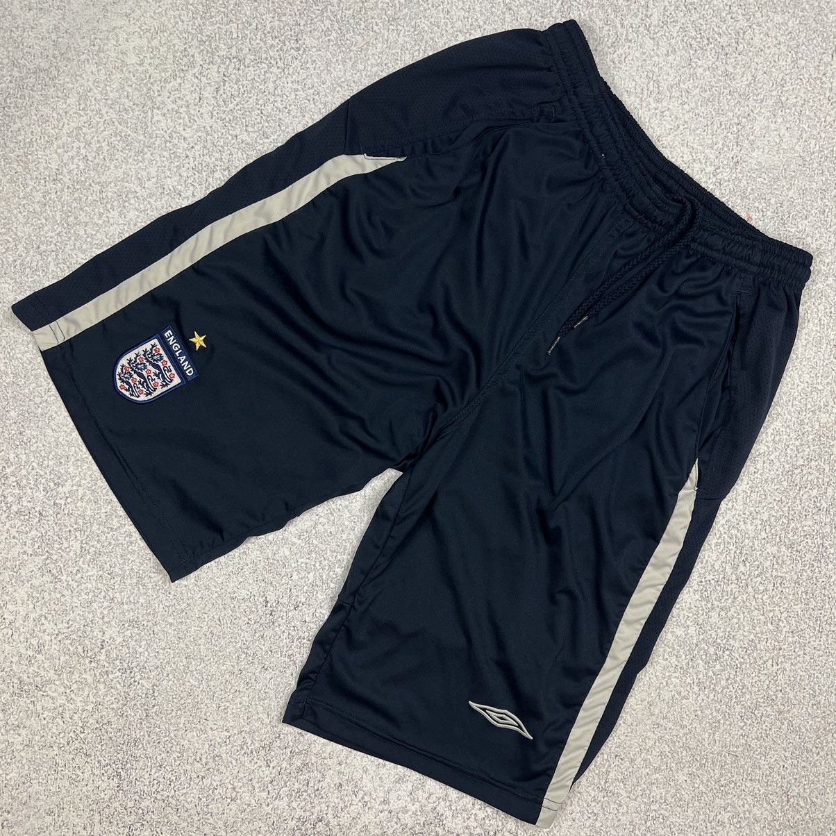Umbro Vintage Umbro England National Team Soccer Short Size US 32 / EU 48 - 1 Thumbnail