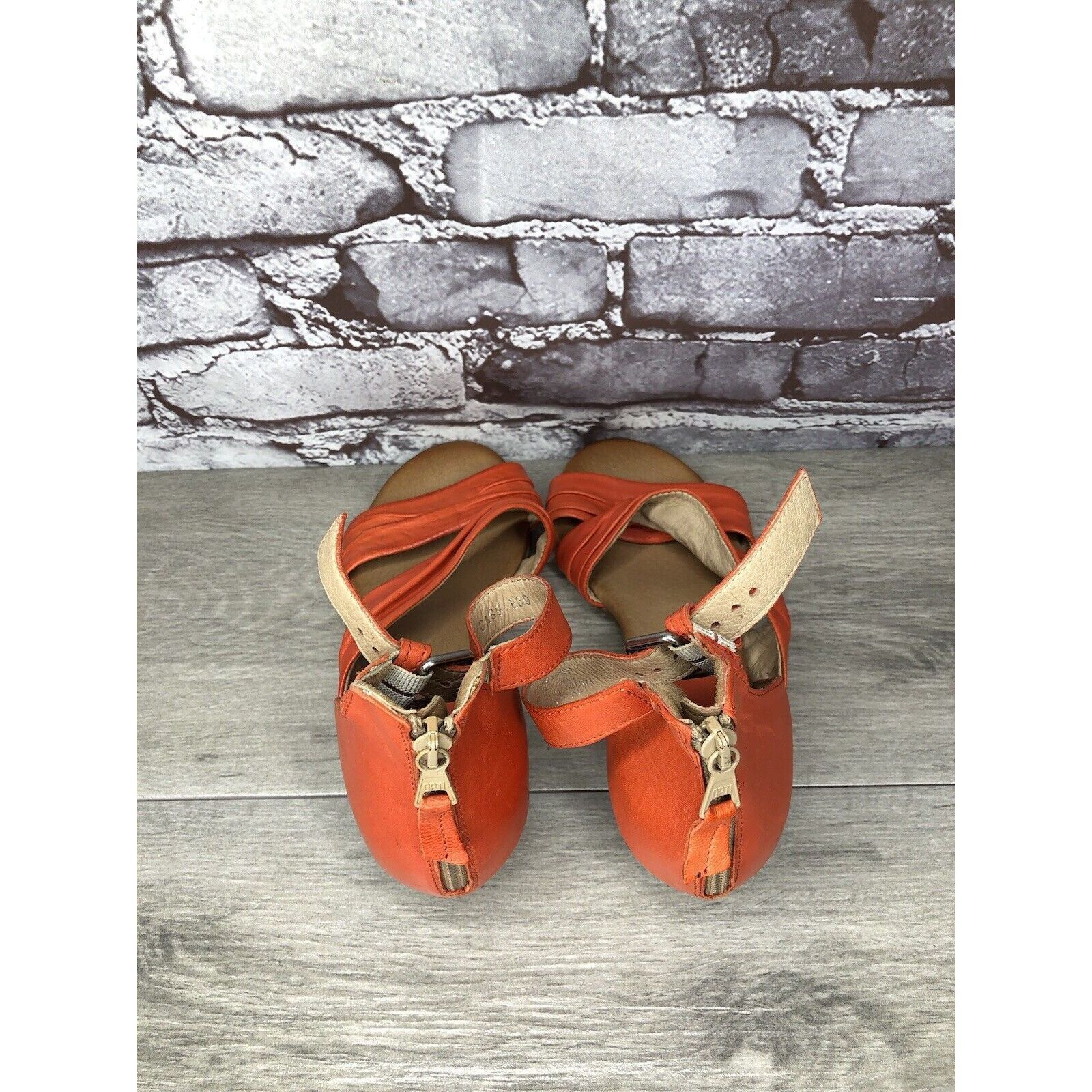 Other Miz Mooz Cassie Orange Leather Ankle Strap Heeled Sandals Wo Size US 8.5 / IT 38.5 - 6 Thumbnail