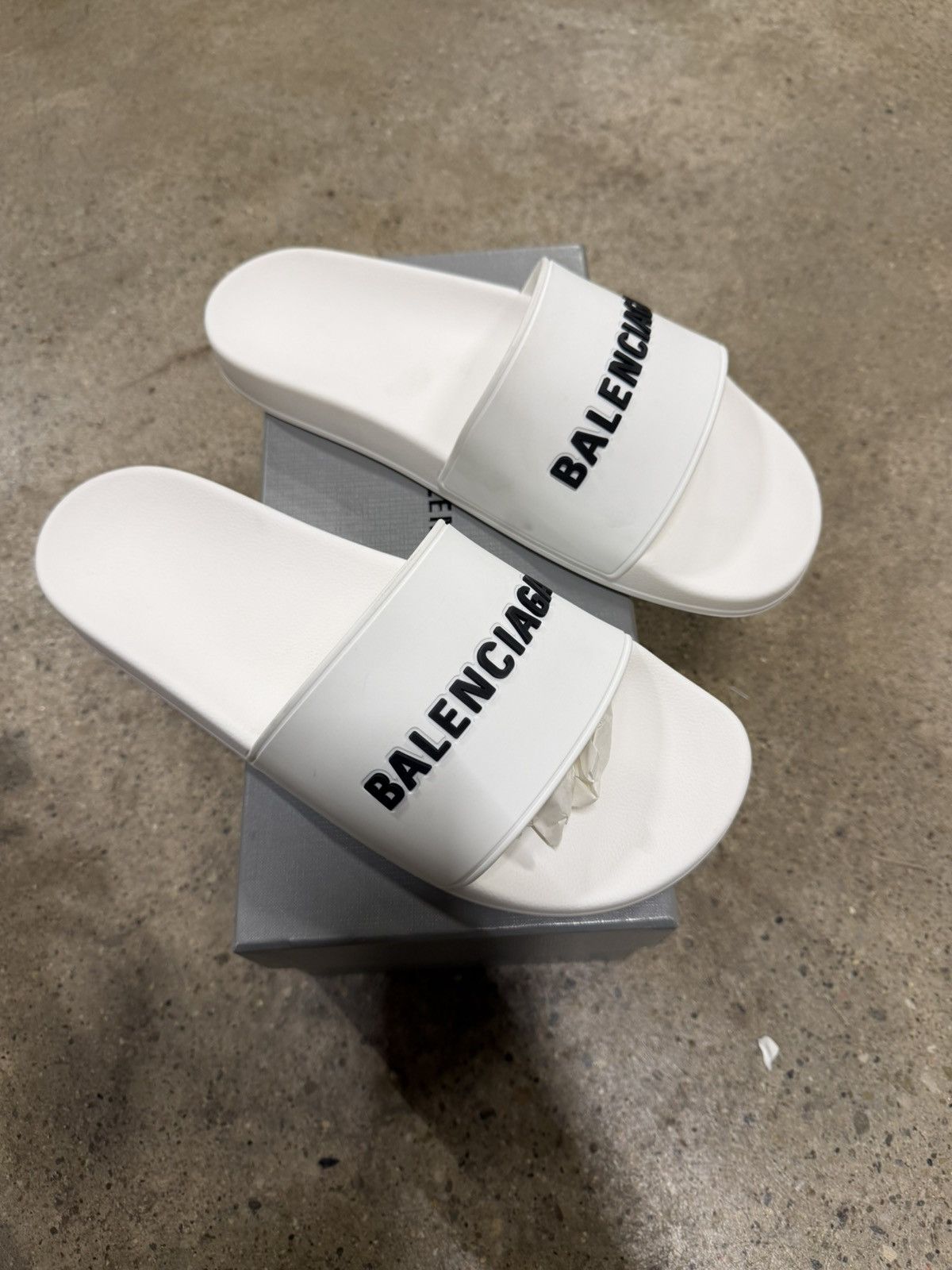 Balenciaga Balenciaga Rubber Slides NEW 500$ Size US 9 / EU 42 - 5 Thumbnail