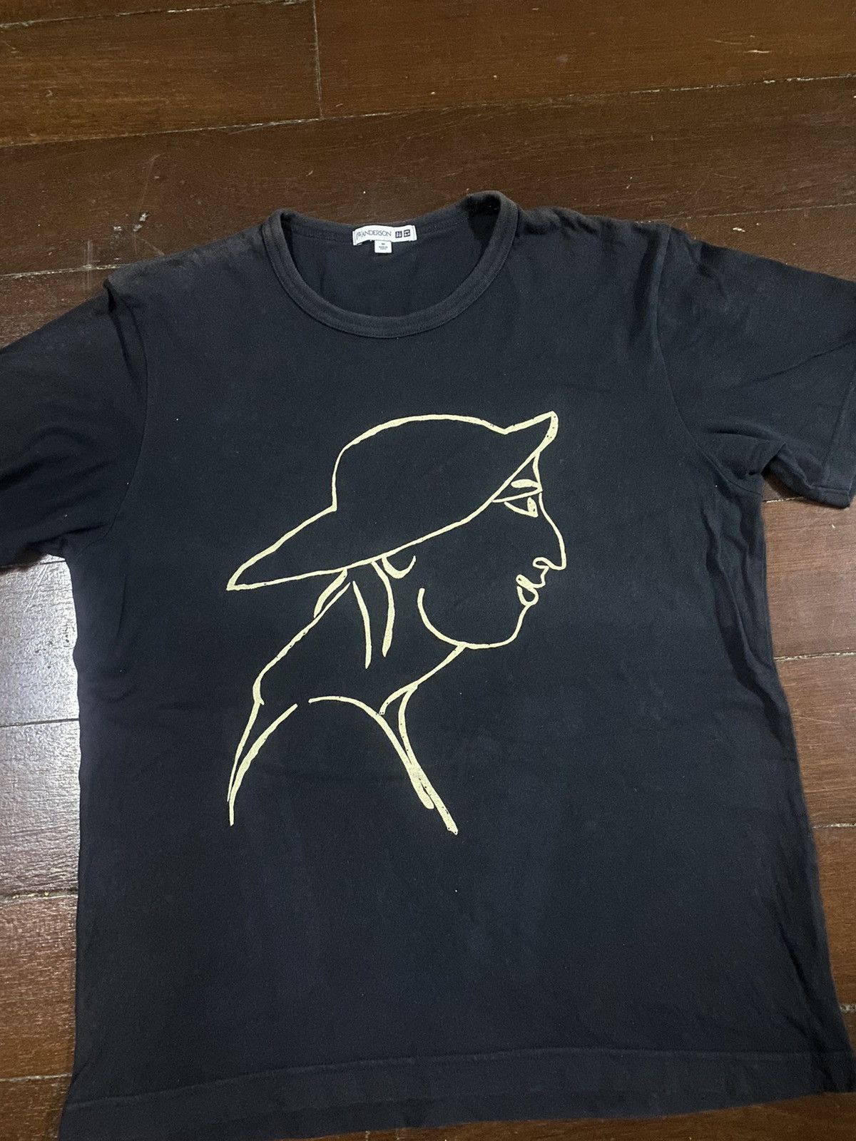 JW Anderson × Japanese Brand × Uniqlo Vintage Uniqlo x JW Anderson Graphic T-shirt Size US M / EU 48-50 / 2 - 4 Thumbnail