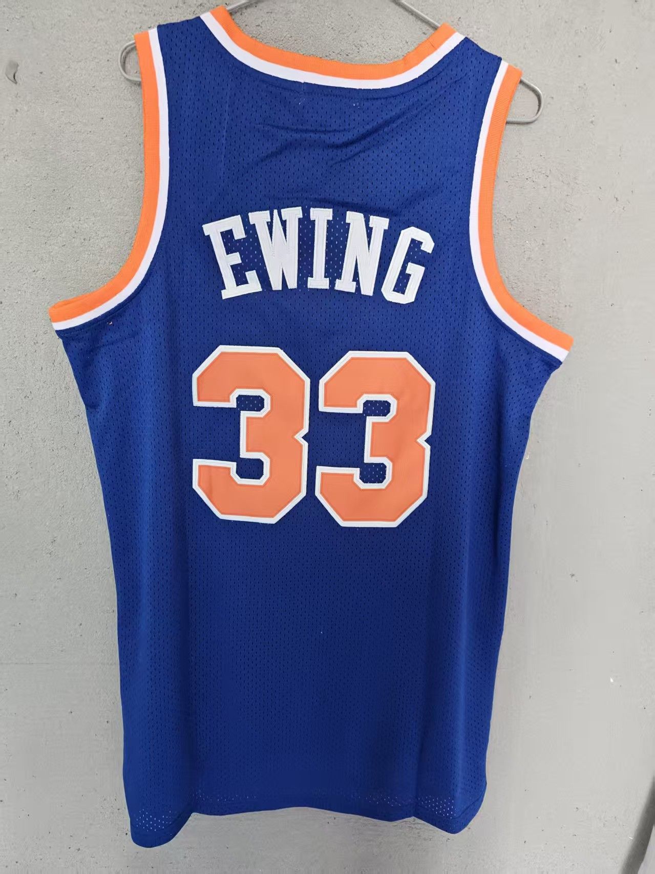 NBA New York Knicks 33 Patrick Ewing Jersey M Size US M / EU 48-50 / 2 - 1 Thumbnail