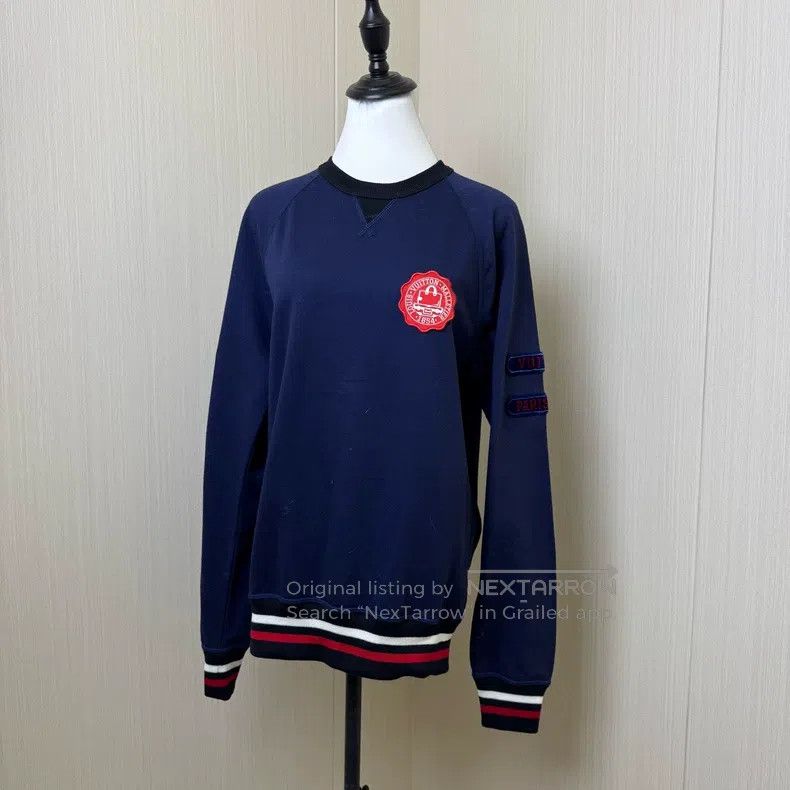 Louis Vuitton Louis Vuitton Badge Logo Sweatshirt Size US S / EU 44-46 / 1 - 1 Thumbnail