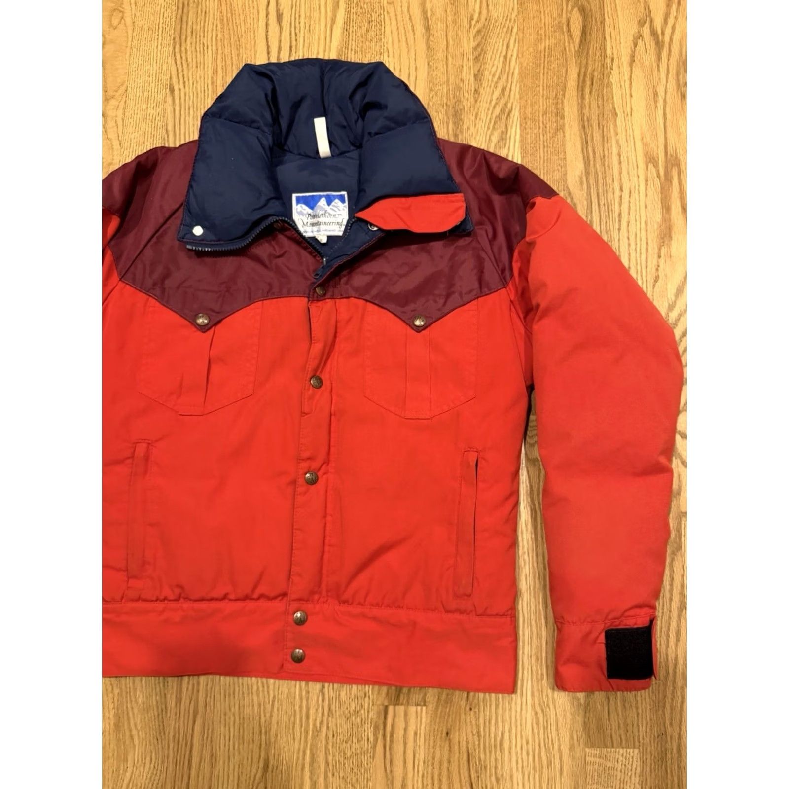 Vintage VINTAGE Powderhorn Mountaineering Down Puffer Jacket Mens Size S Red Ski Puffer Jacket Stand-Up Collar Weathergear Full Zip Pockets 80s 90s Mens Size US S / EU 44-46 / 1 - 4 Thumbnail