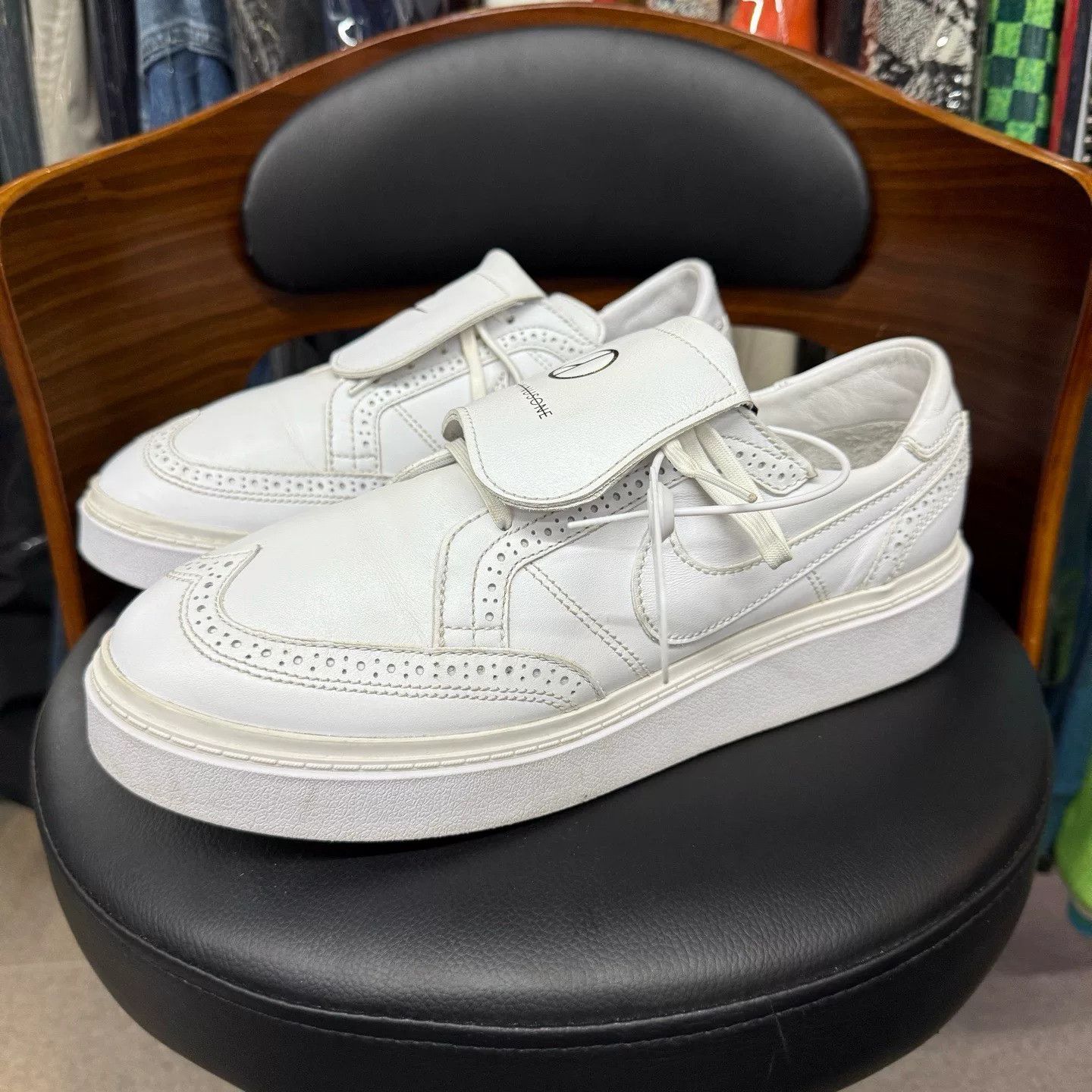 Nike Nike White Lowtop Sneakers 46 Men Size US 12 / EU 45 - 1 Thumbnail