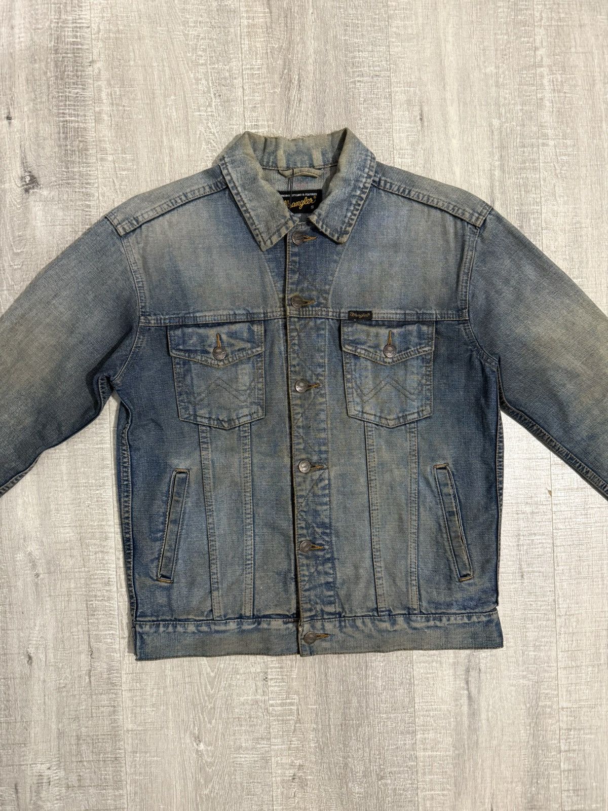 Vintage Vintage sun faded wrangler denim jacket Size US S / EU 44-46 / 1 - 6 Thumbnail