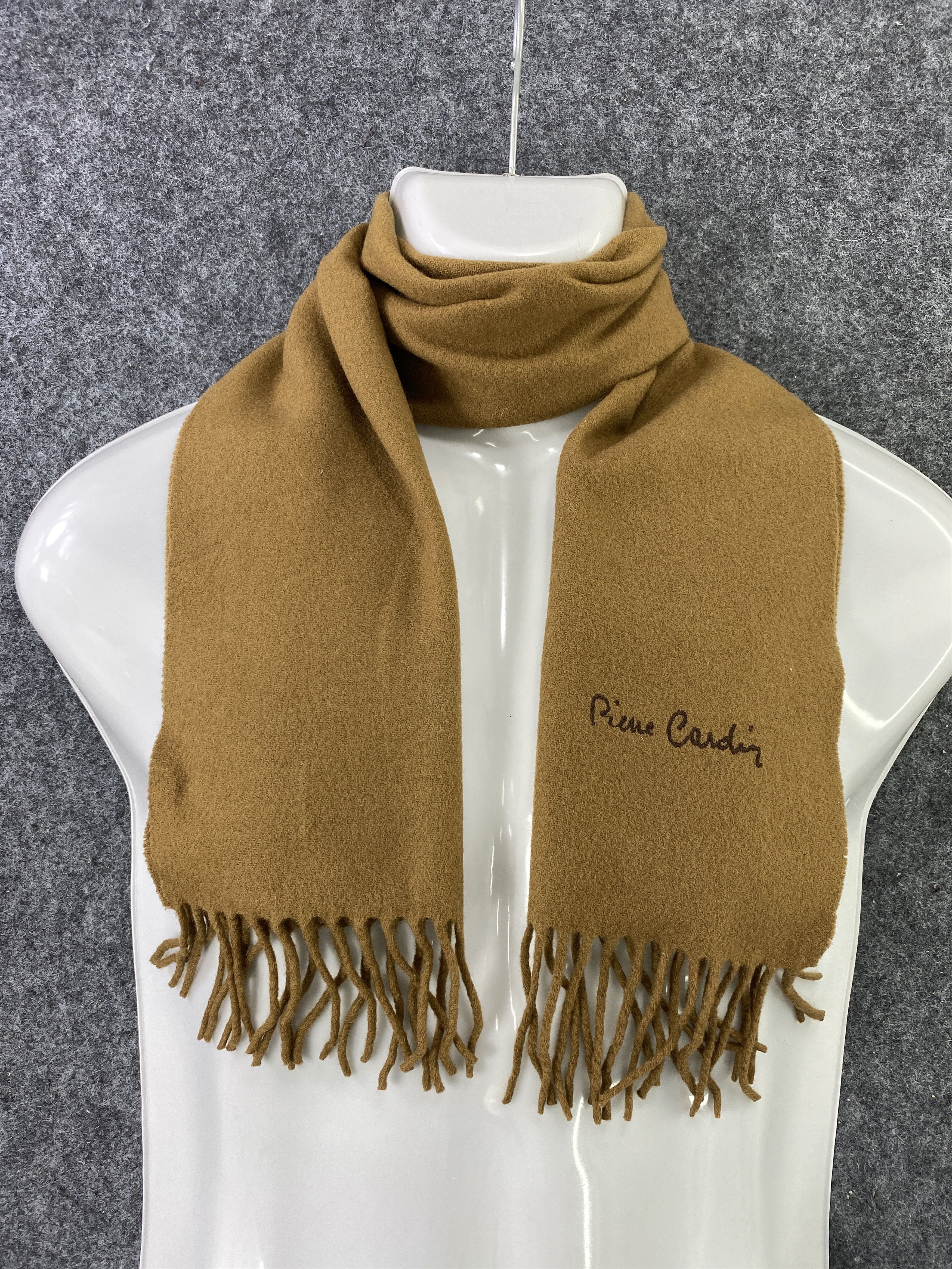 Pierre Cardin Pierre Cardin Scarf / Muffler / Neckwear -T452 Size ONE SIZE - 1 Thumbnail