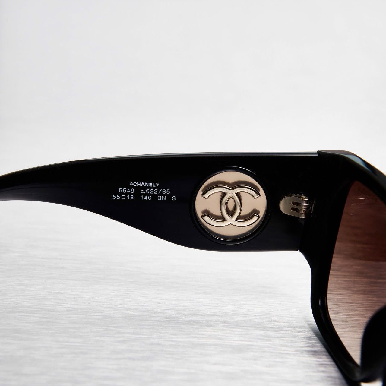 Chanel CHANEL 0CH5549 C622S5 SUNGLASSES Size ONE SIZE - 5 Thumbnail