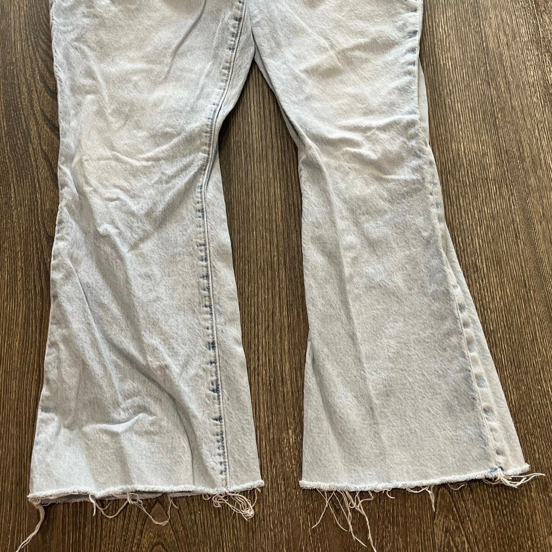 Loft LOFT High Waist Kick Crop Jeans Denim Raw Hem Blue Size 29/8 Size 30" / US 8 / IT 44 - 2 Thumbnail