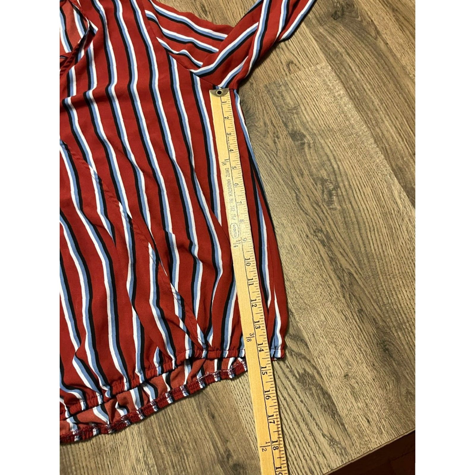 Vintage rue21 Shirt Women's L Blue White Red Striped Long Sleeve V-Neck Casual Modern Basic Fall Spring Summer Womens Size L / US 10 / IT 46 - 6 Thumbnail