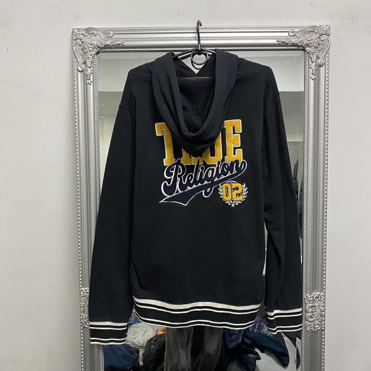 True Religion True Religion Hoodie Y2K Big logo Size US XL / EU 56 / 4 - 11 Thumbnail