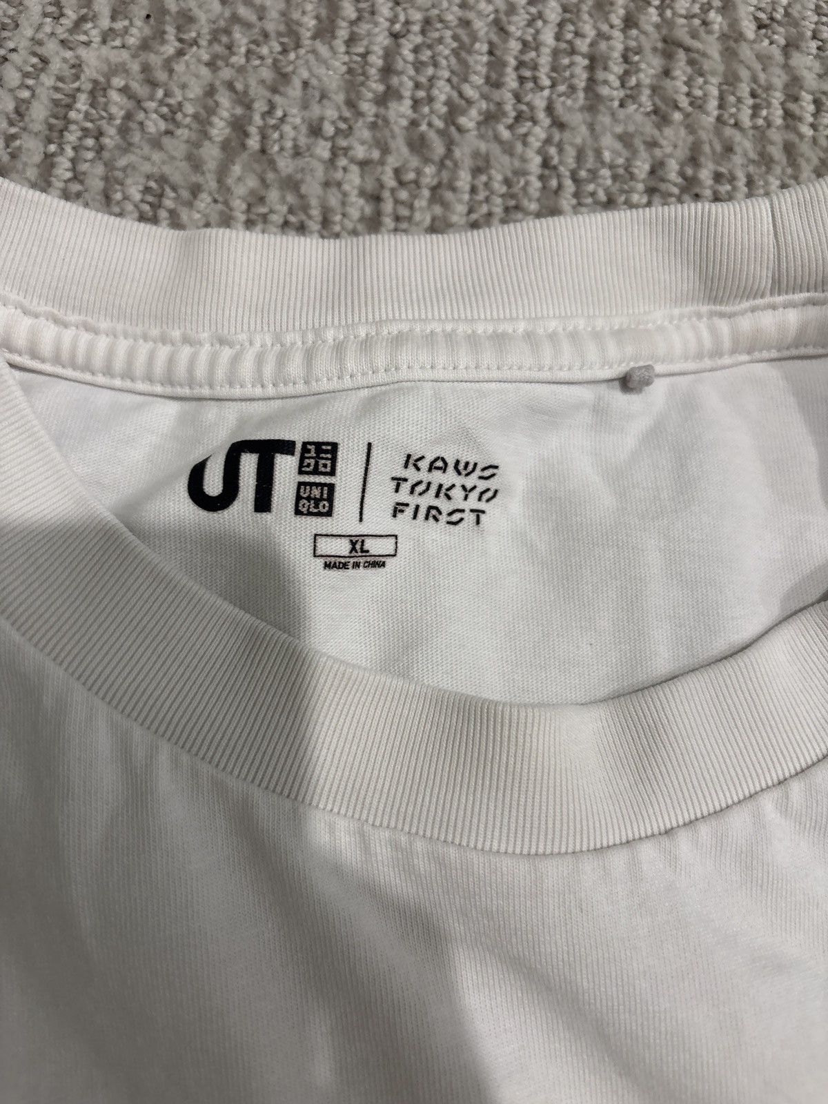 Kaws White Kaws Tokyo First shirt Size US XL / EU 56 / 4 - 3 Thumbnail