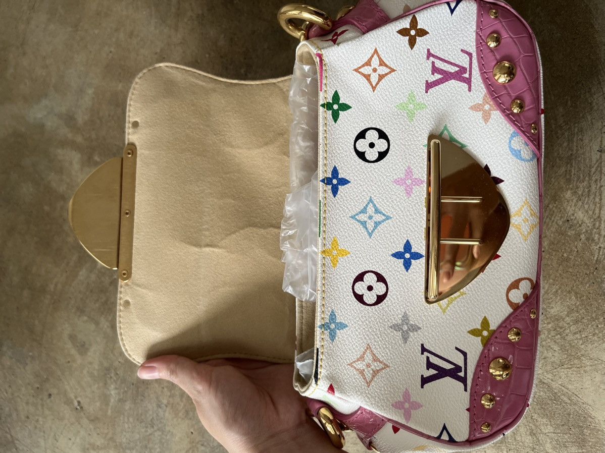 Louis Vuitton Louis Vuitton Pink Crocodie Marilyn Bag Size ONE SIZE - 6 Thumbnail