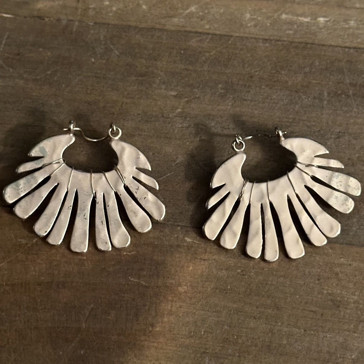 Vintage Vintage gold tone Freya earrings Size ONE SIZE - 4 Thumbnail