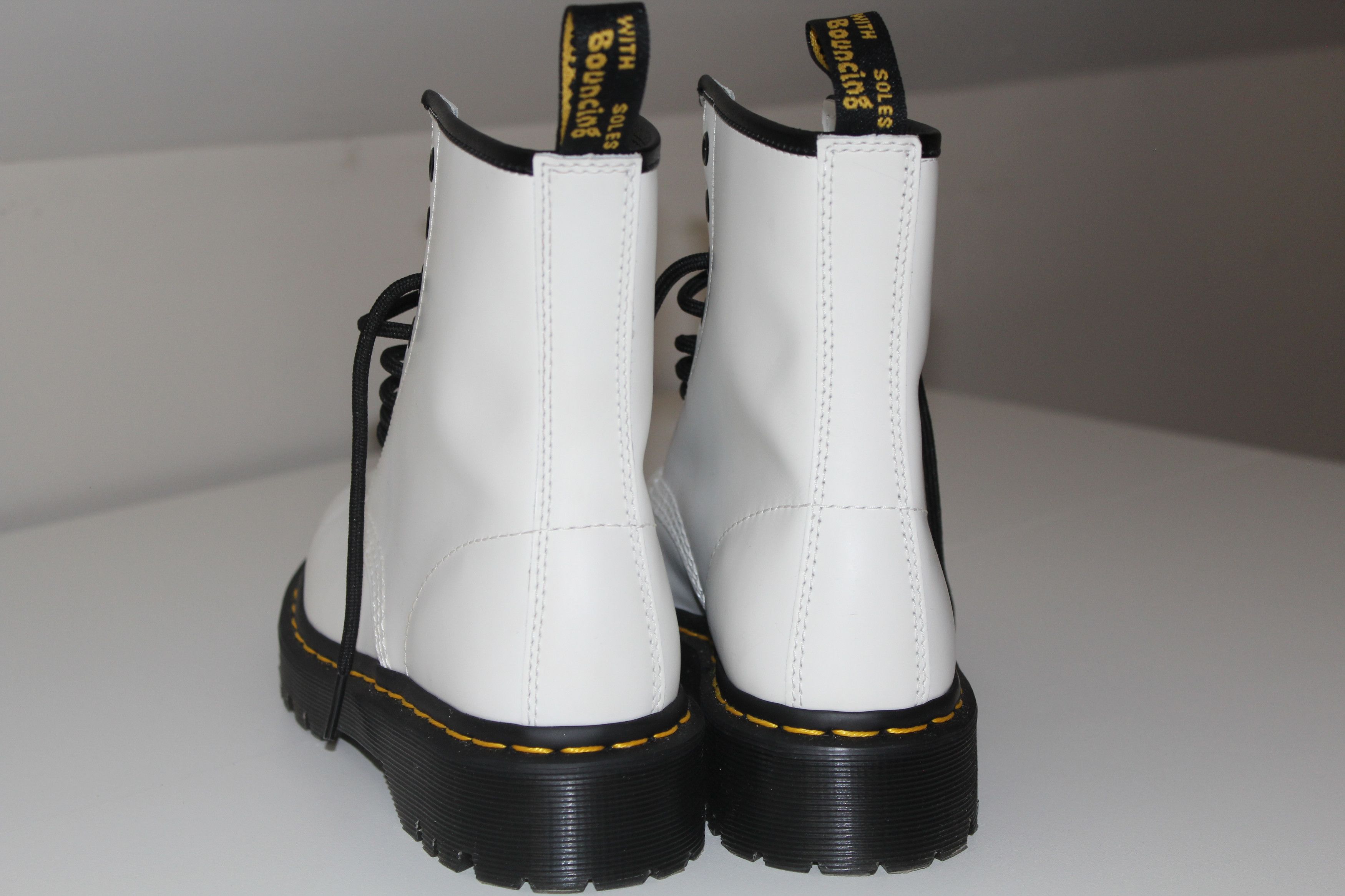 Dr. Martens Doc Dr. Martens 1460 Lifestyle Boots White Women's Size 7 6M Size US 7 / IT 37 - 4 Thumbnail