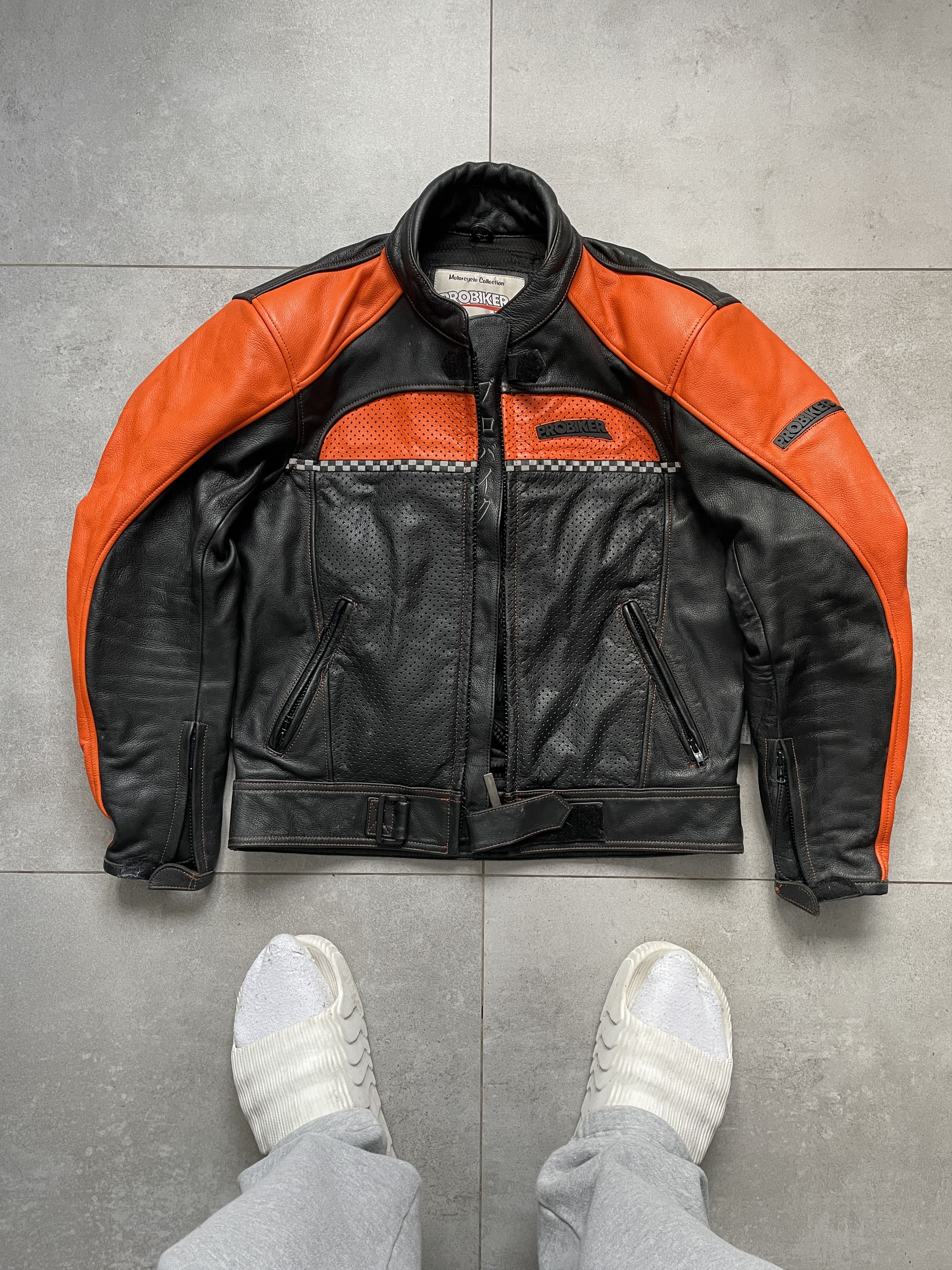 Vintage VINTAGE RACING BLACK ORANGE LEATHER CROPPED MOTOSPORT JACKET Size US M / EU 48-50 / 2 - 1 Thumbnail
